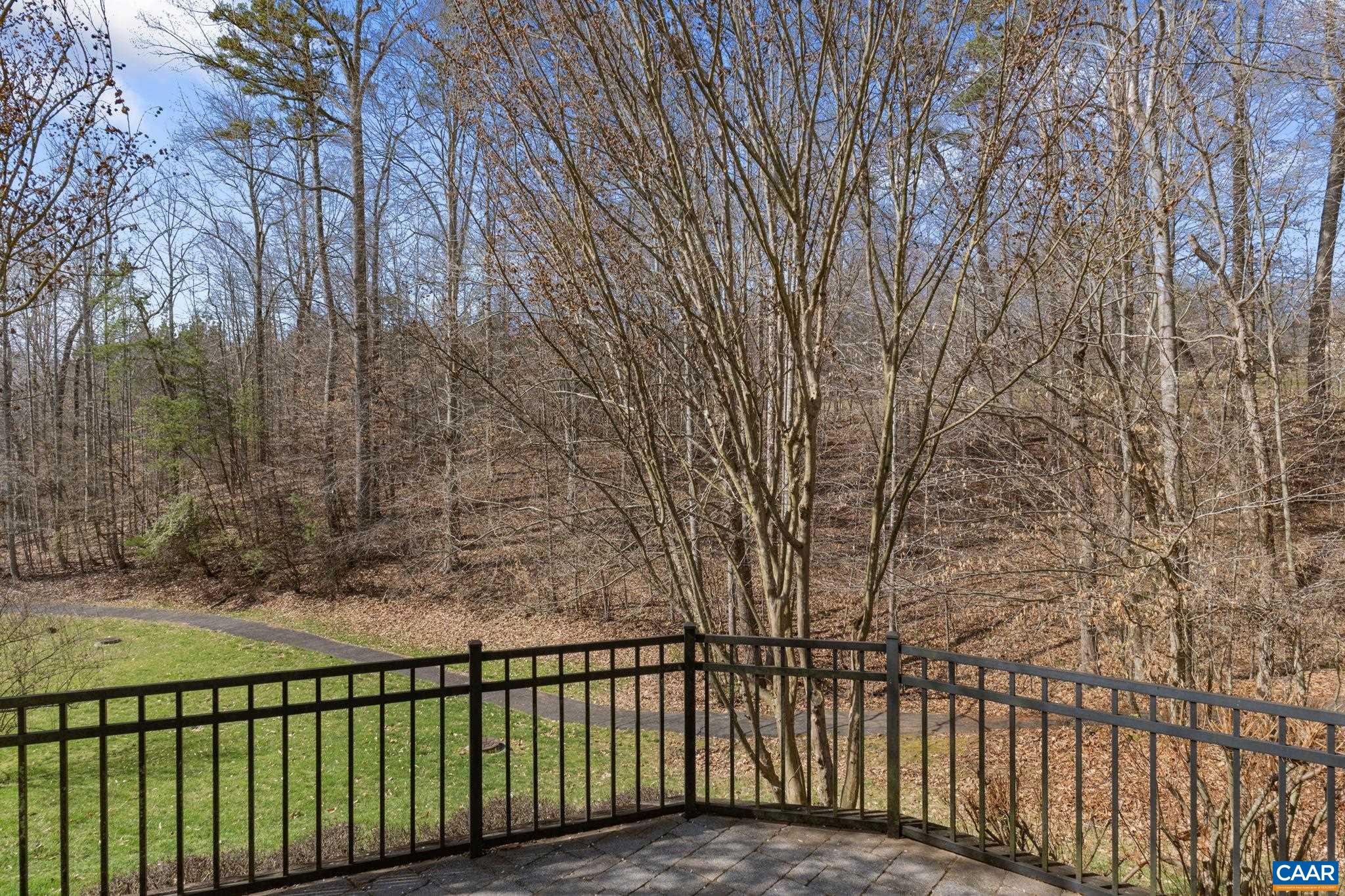 2604 RAVENSCROFT WAY