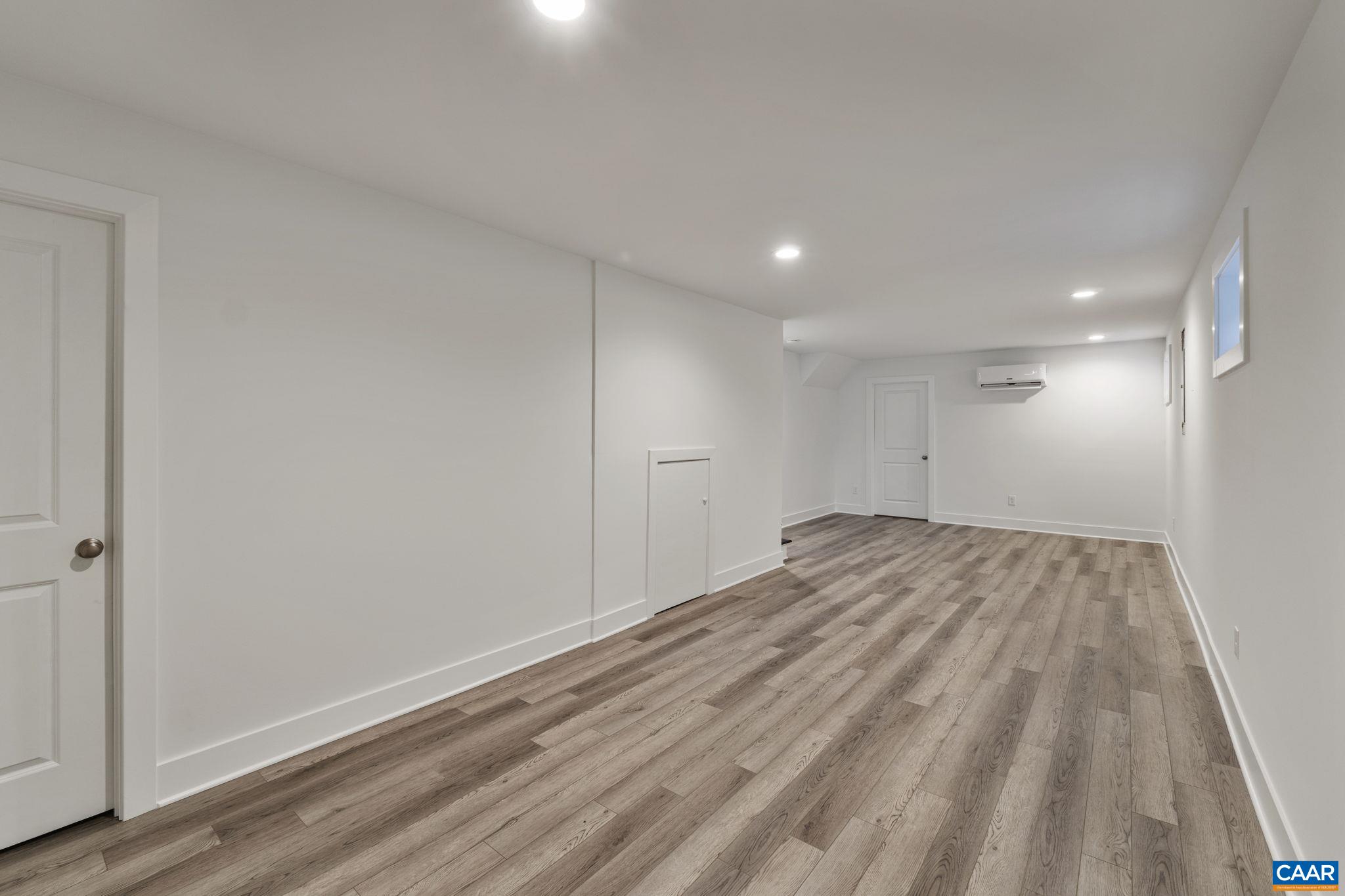 1193 TILMAN RD