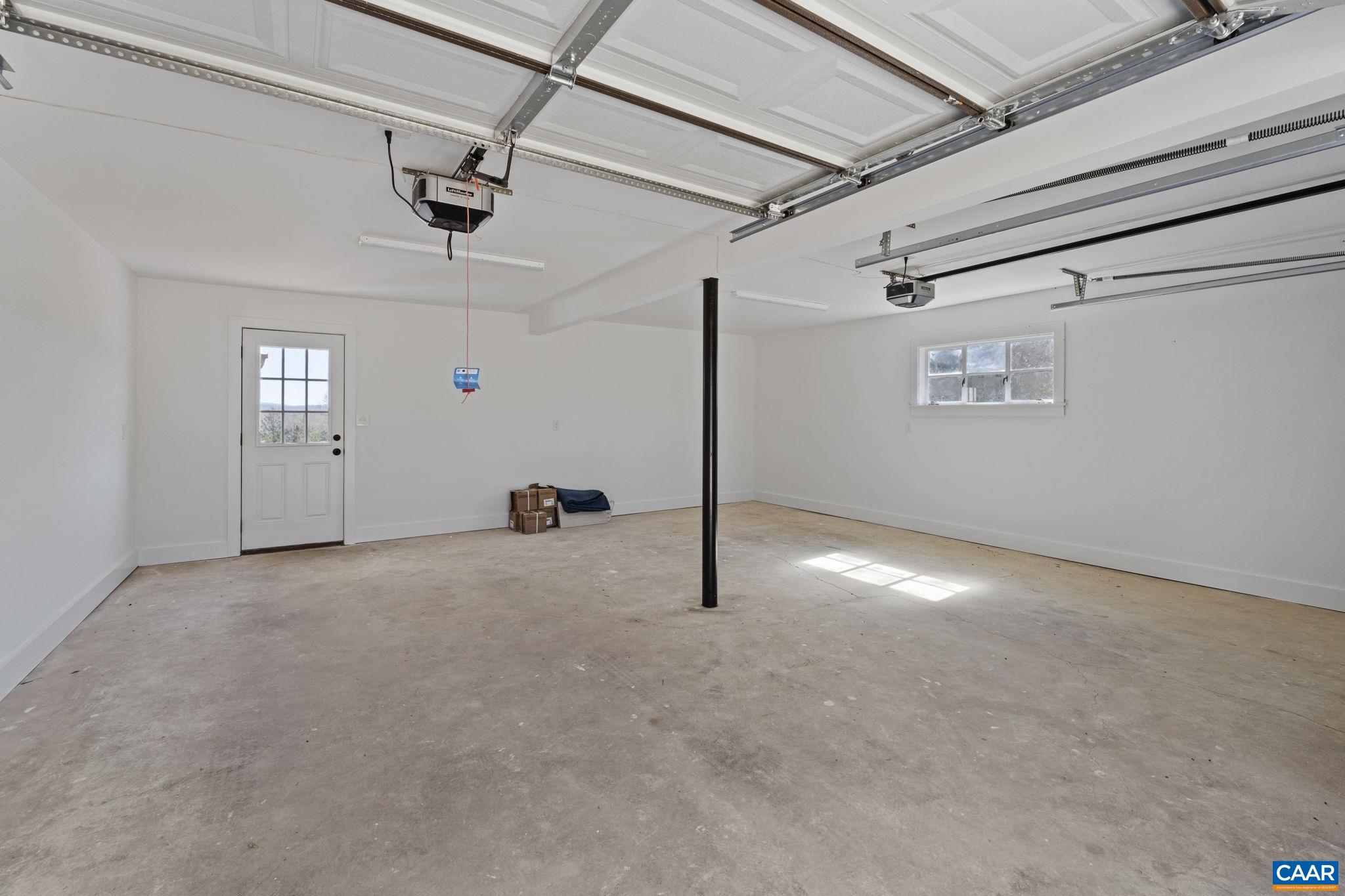 1193 TILMAN RD