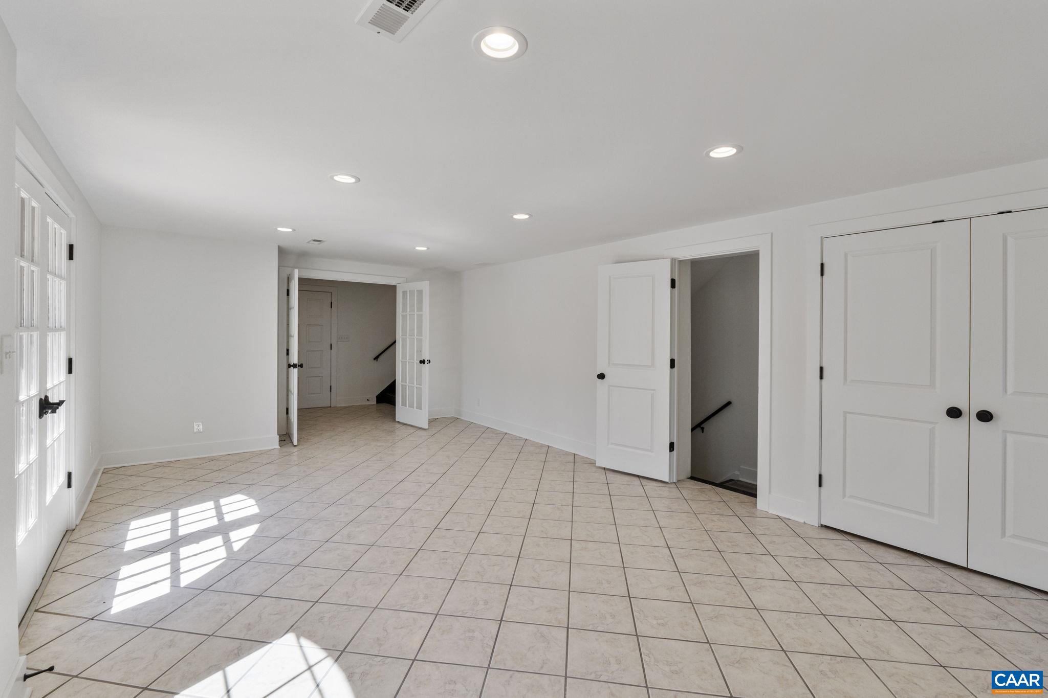 1193 TILMAN RD