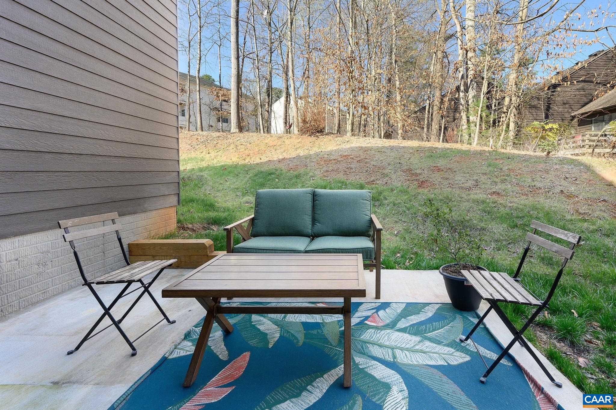 102 BLITHE CT