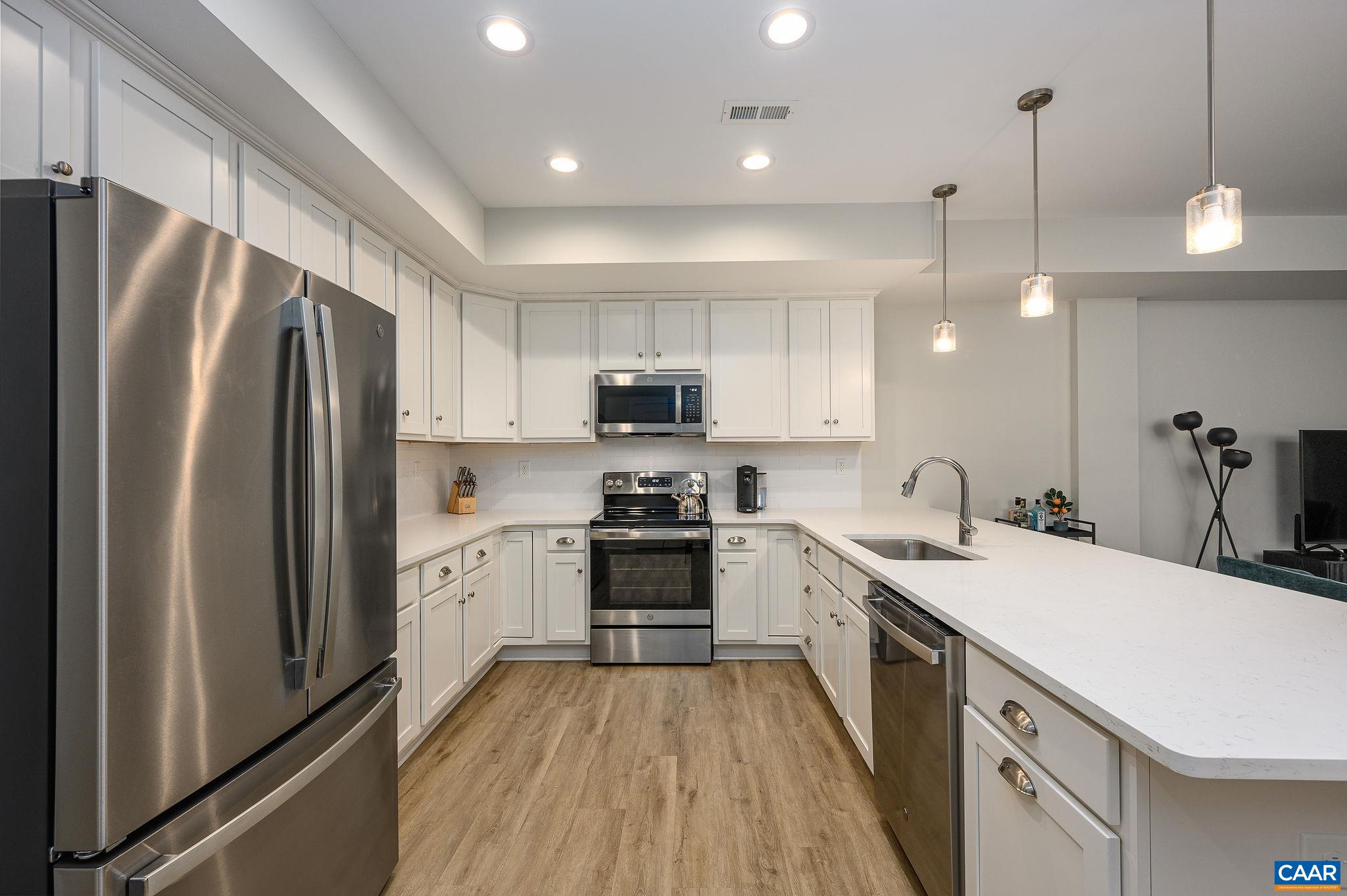 102 BLITHE CT