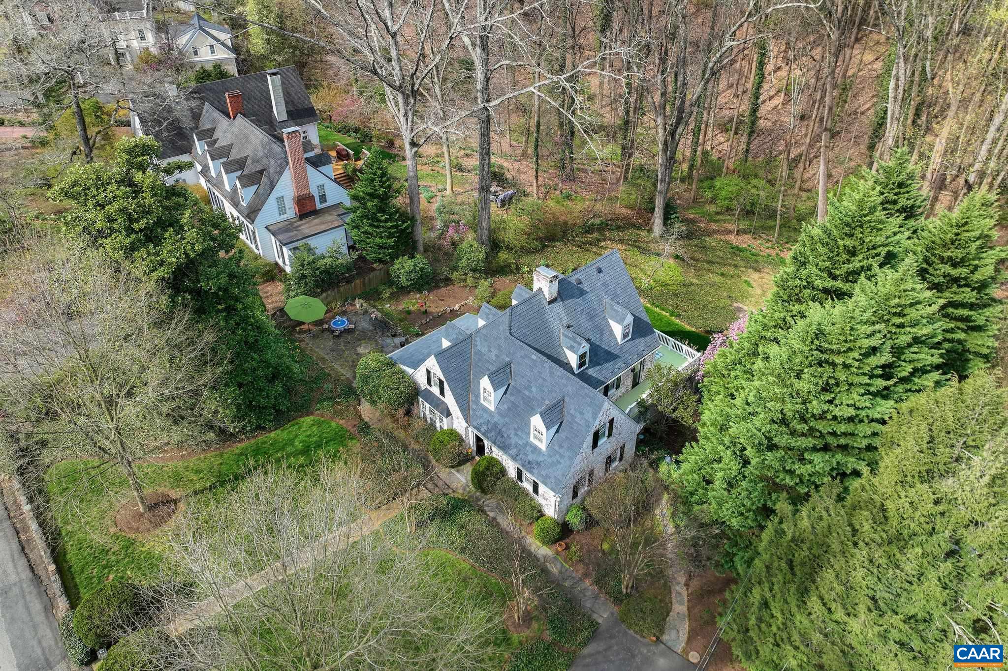 1335 HILLTOP RD