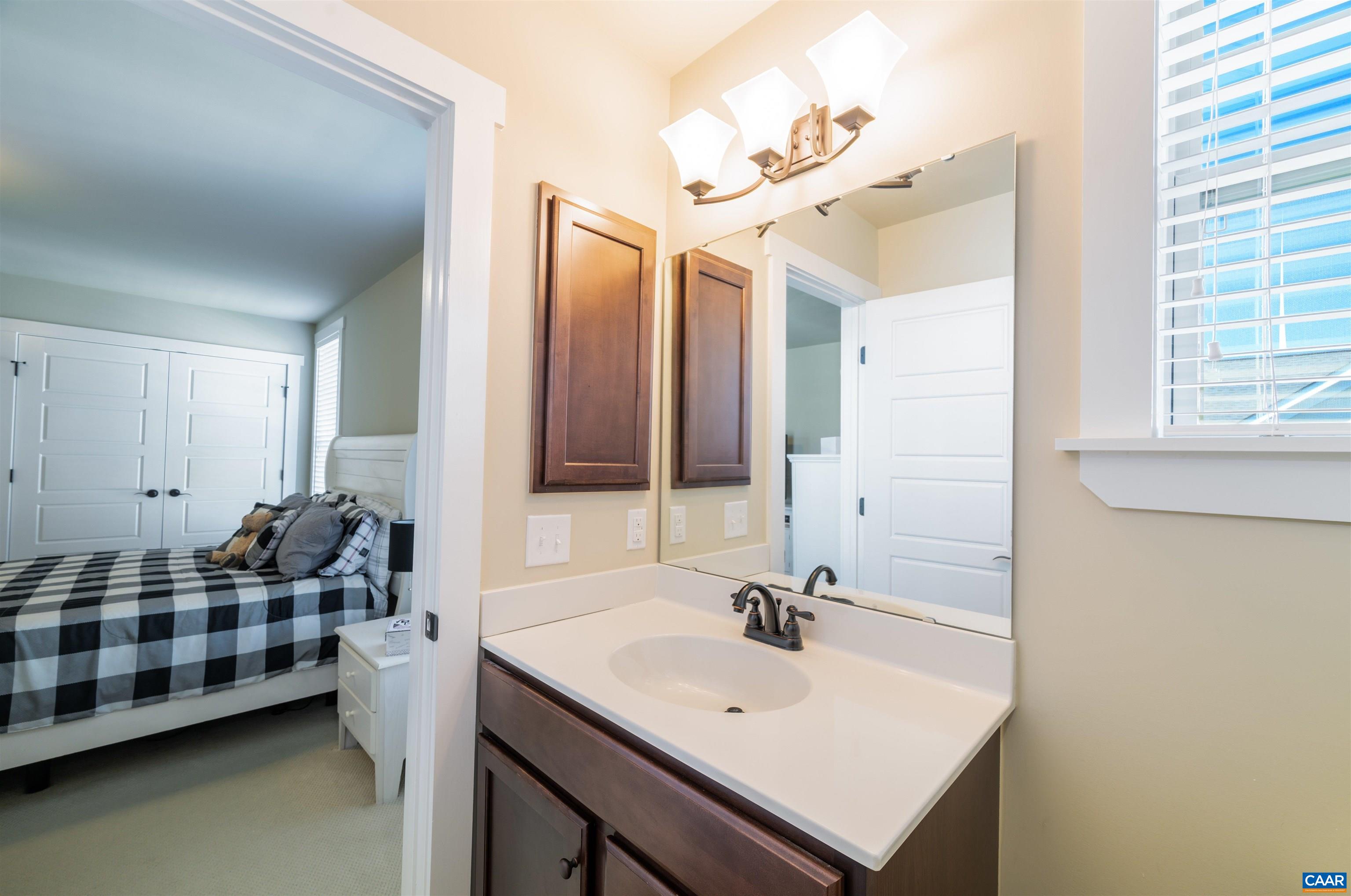 1705 HYLAND CREEK CIR