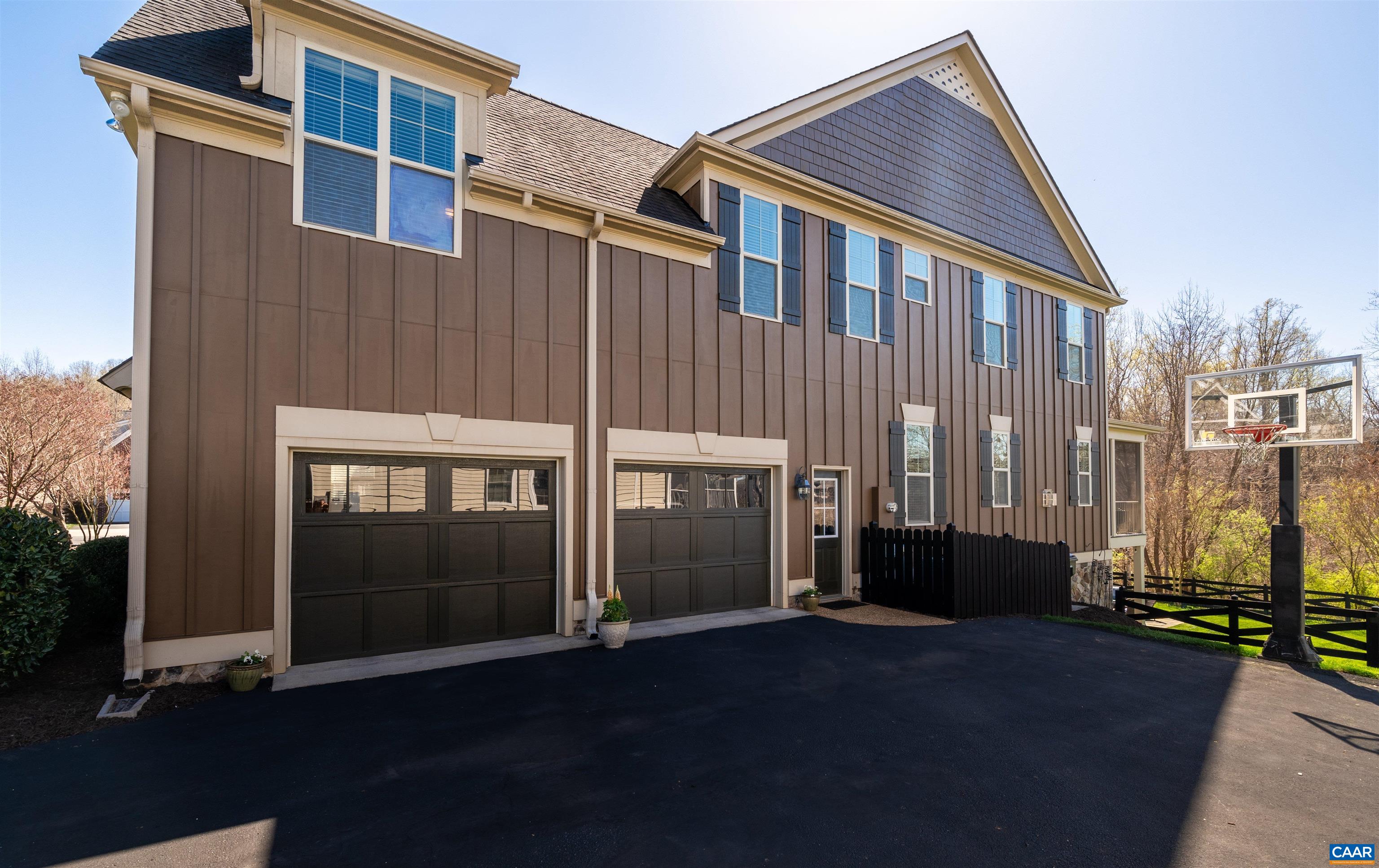 1705 HYLAND CREEK CIR