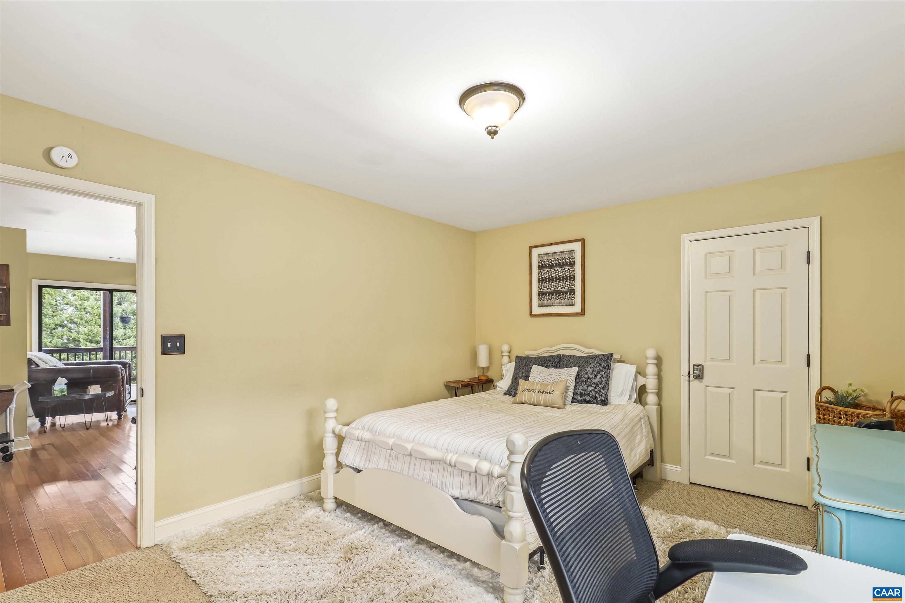 1692 ROYAL OAK CT