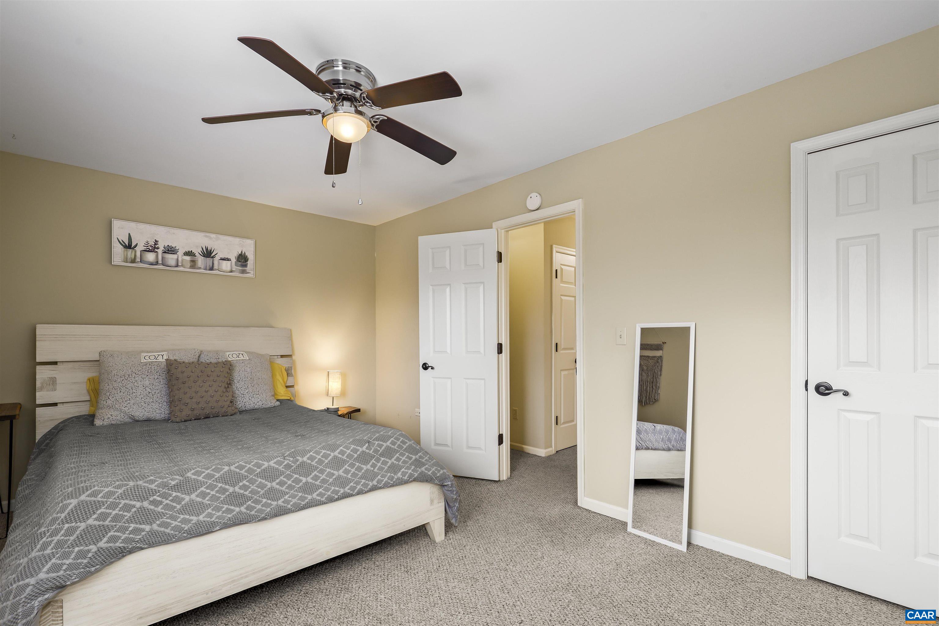 1692 ROYAL OAK CT