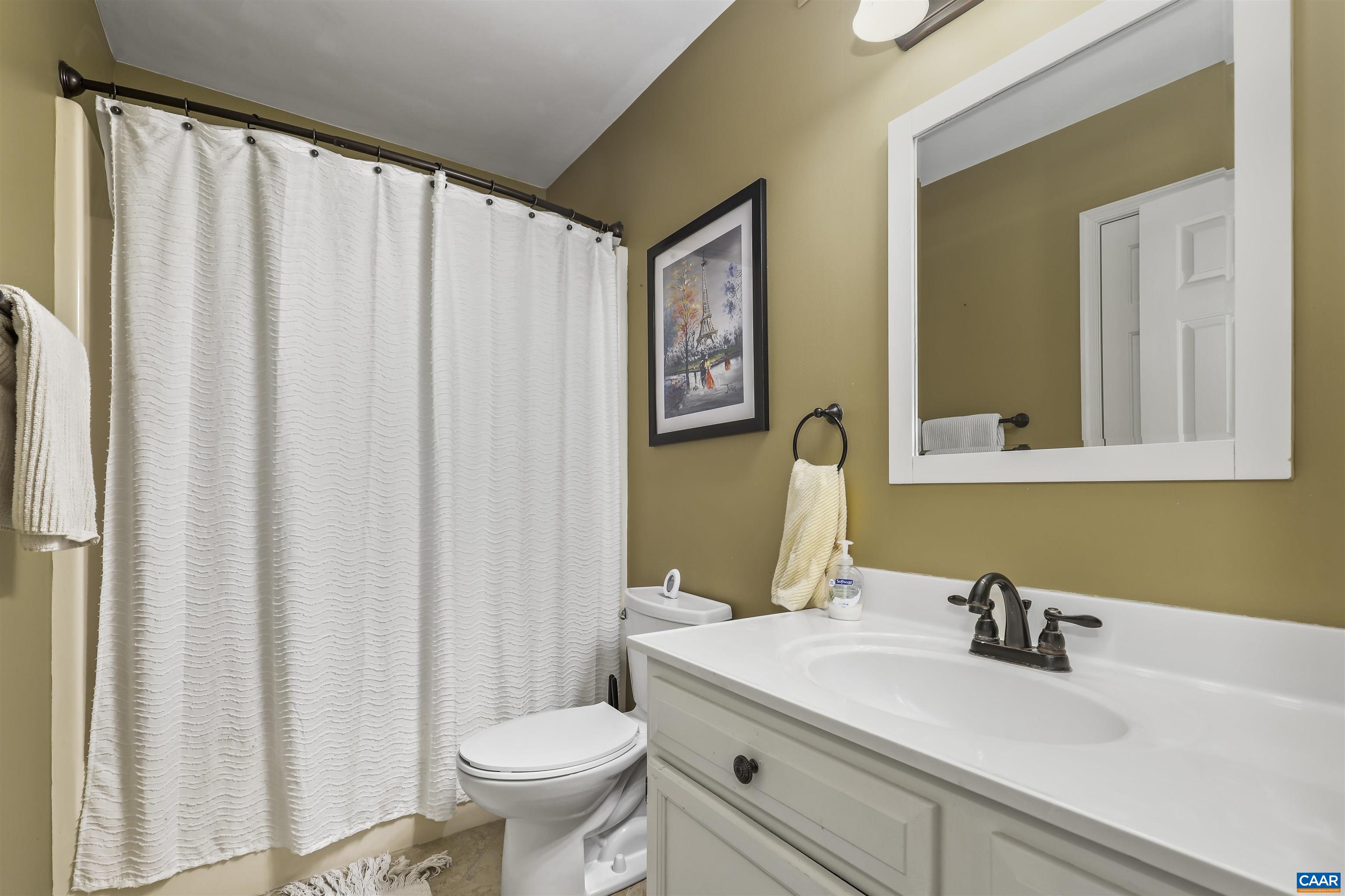 1692 ROYAL OAK CT