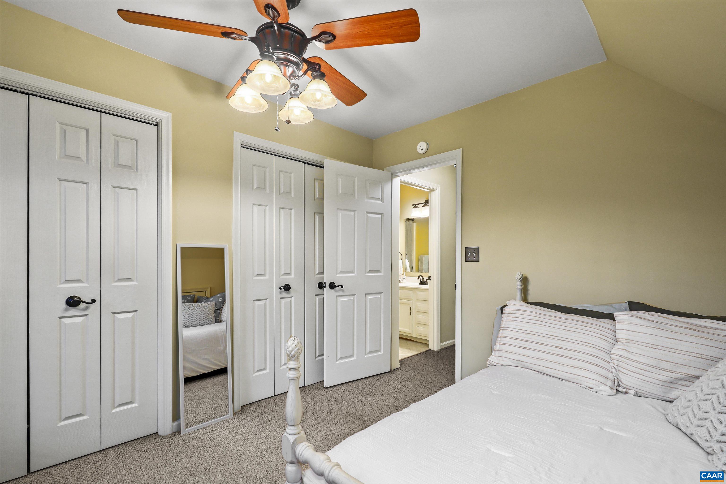 1692 ROYAL OAK CT