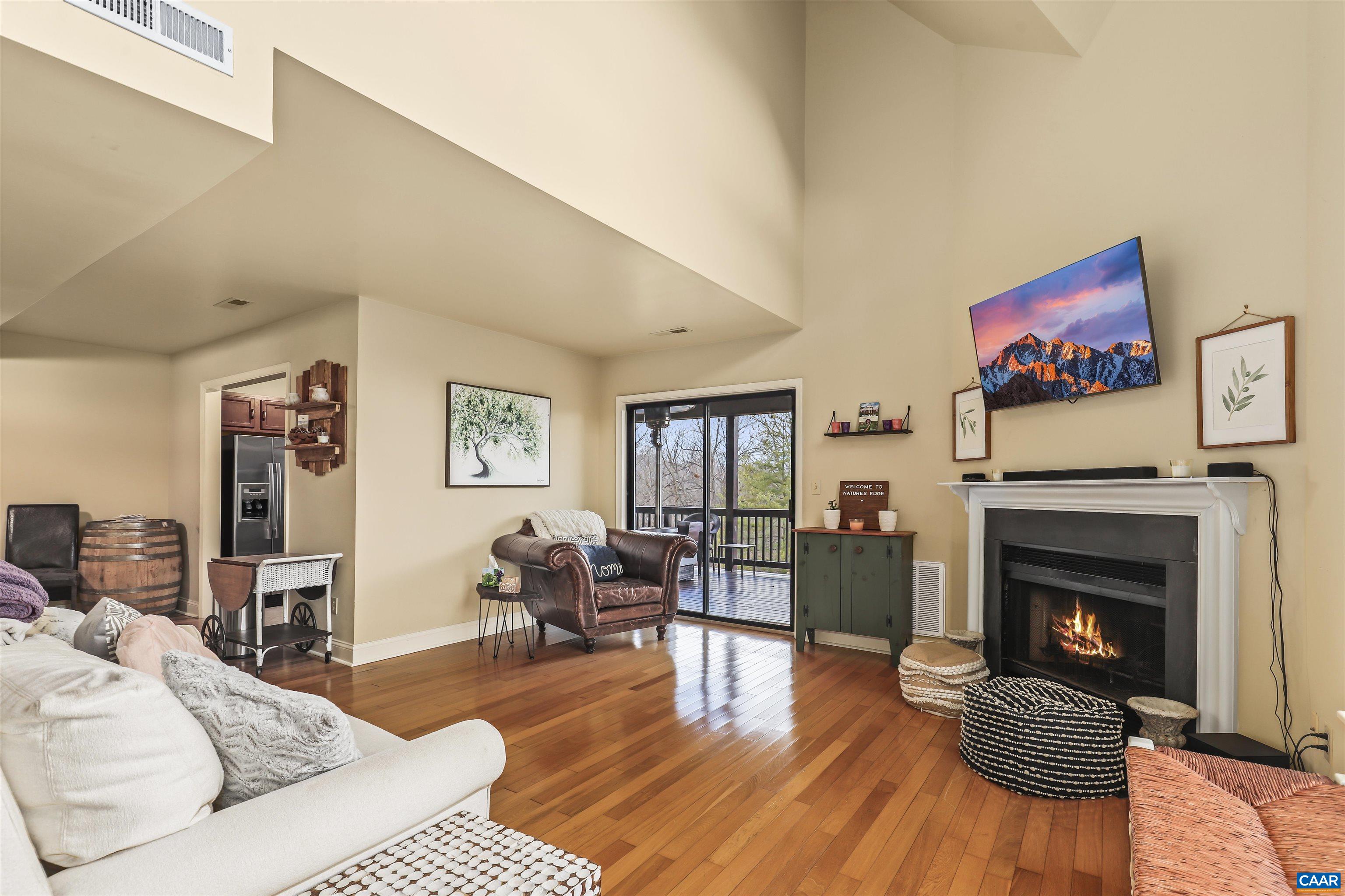 1692 ROYAL OAK CT