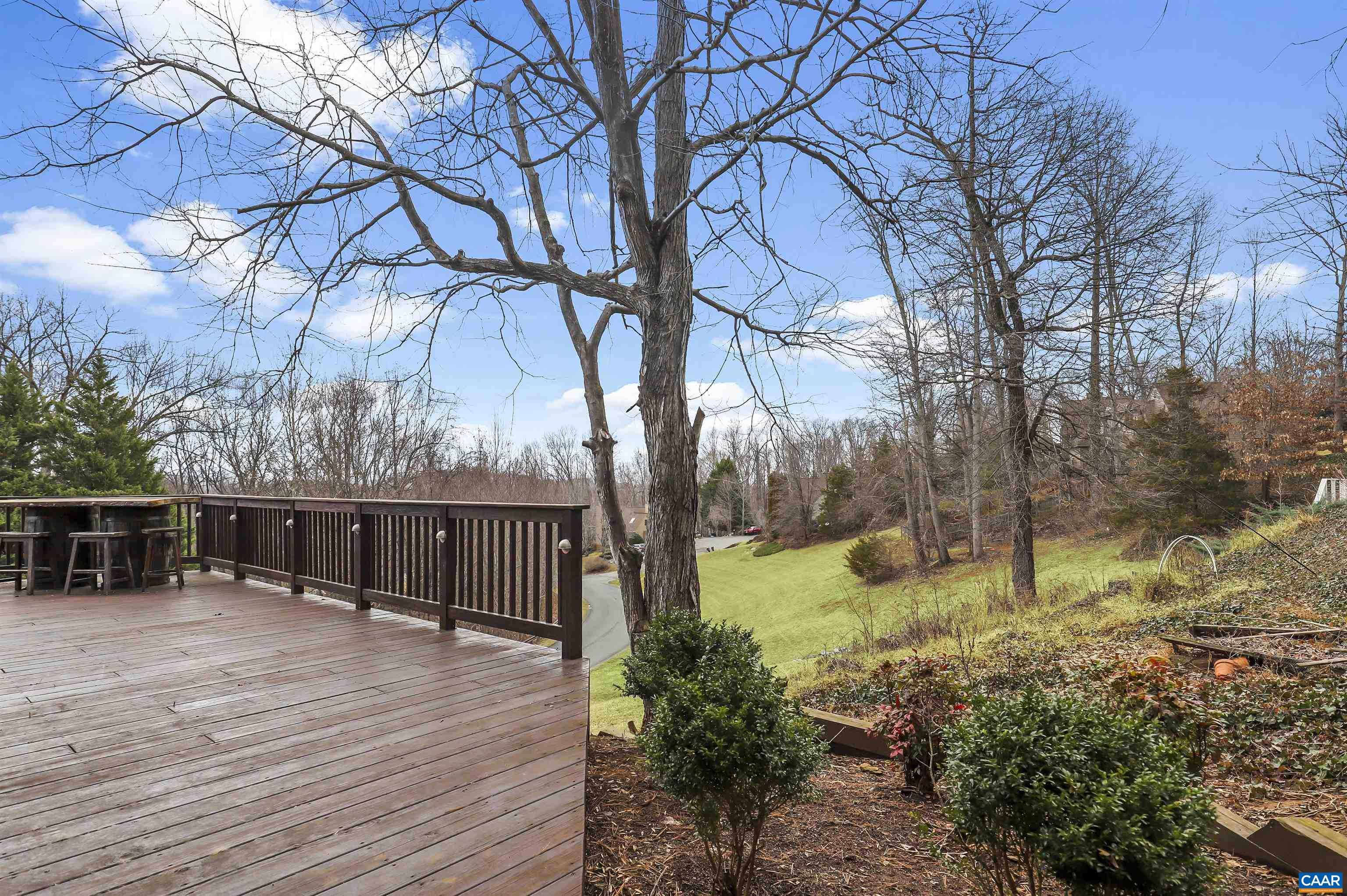 1692 ROYAL OAK CT