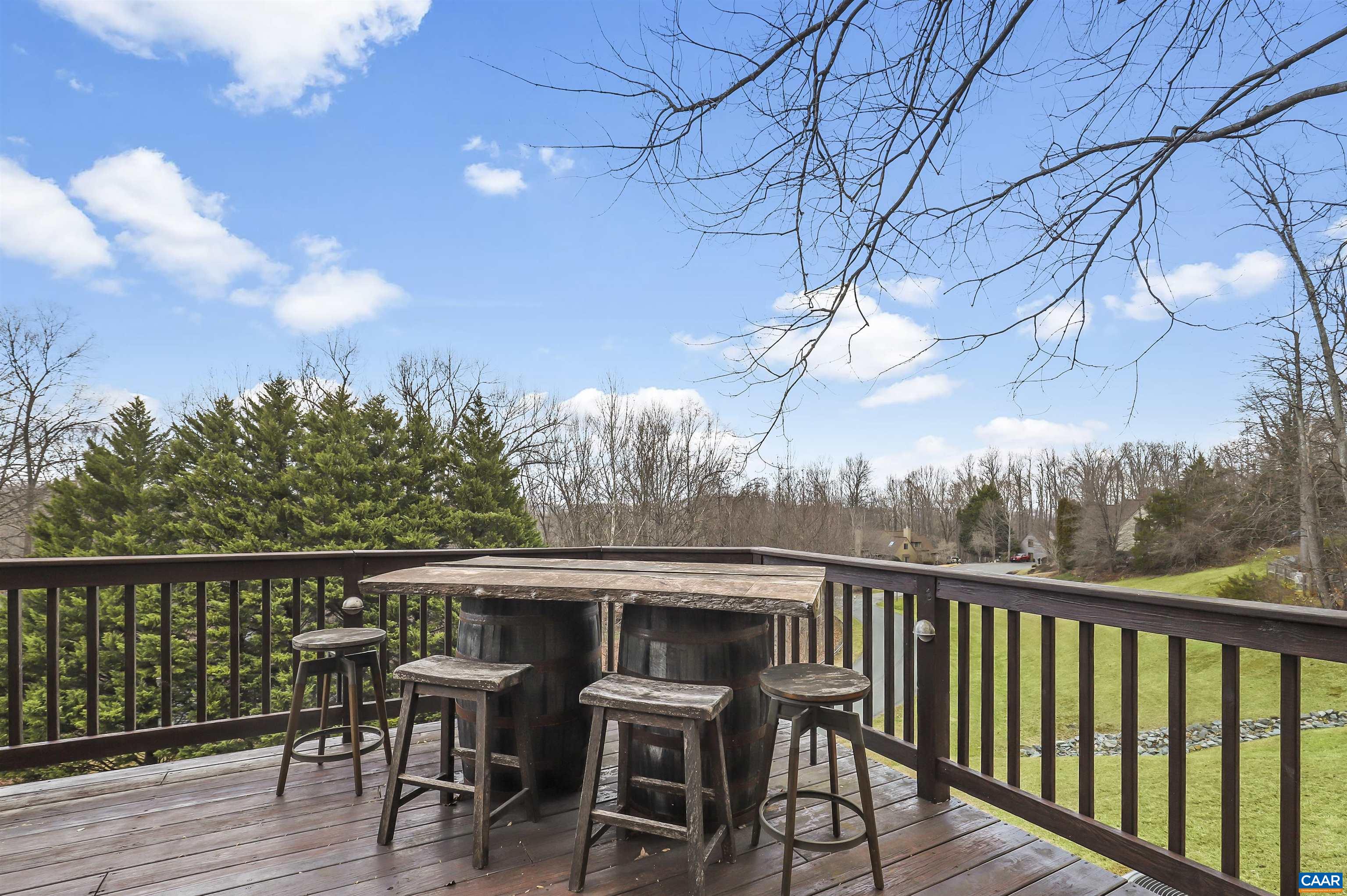 1692 ROYAL OAK CT