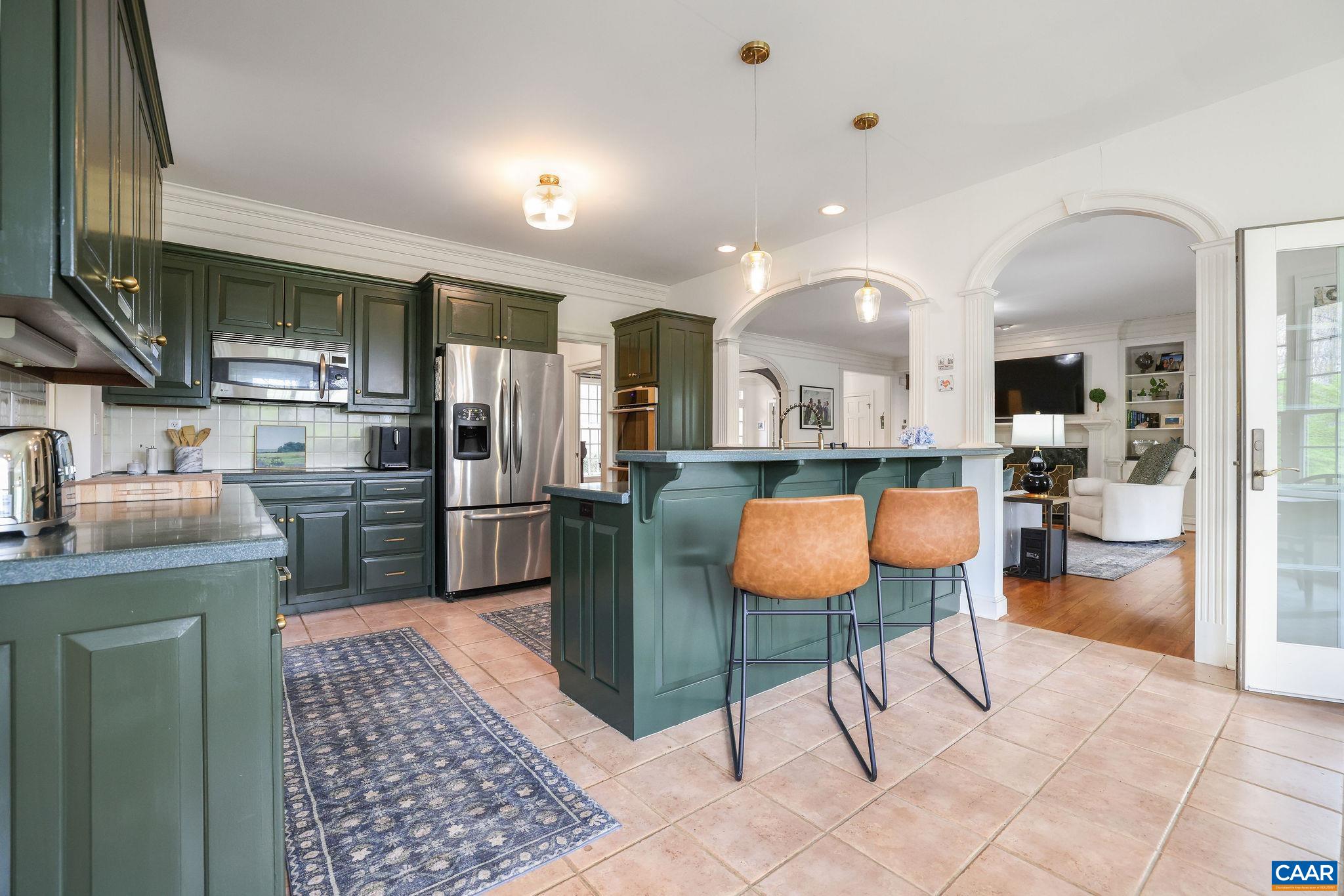 3280 HEATHCOTE LN