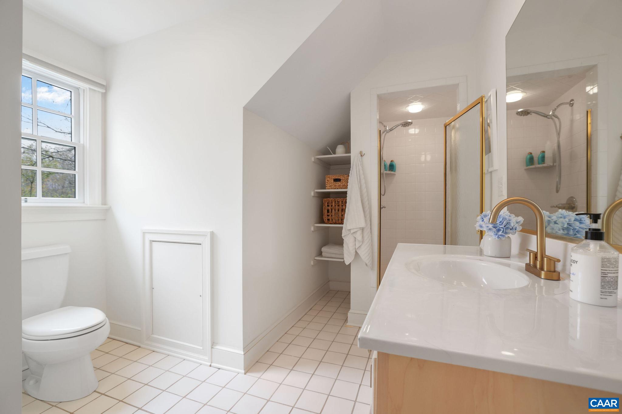 3280 HEATHCOTE LN