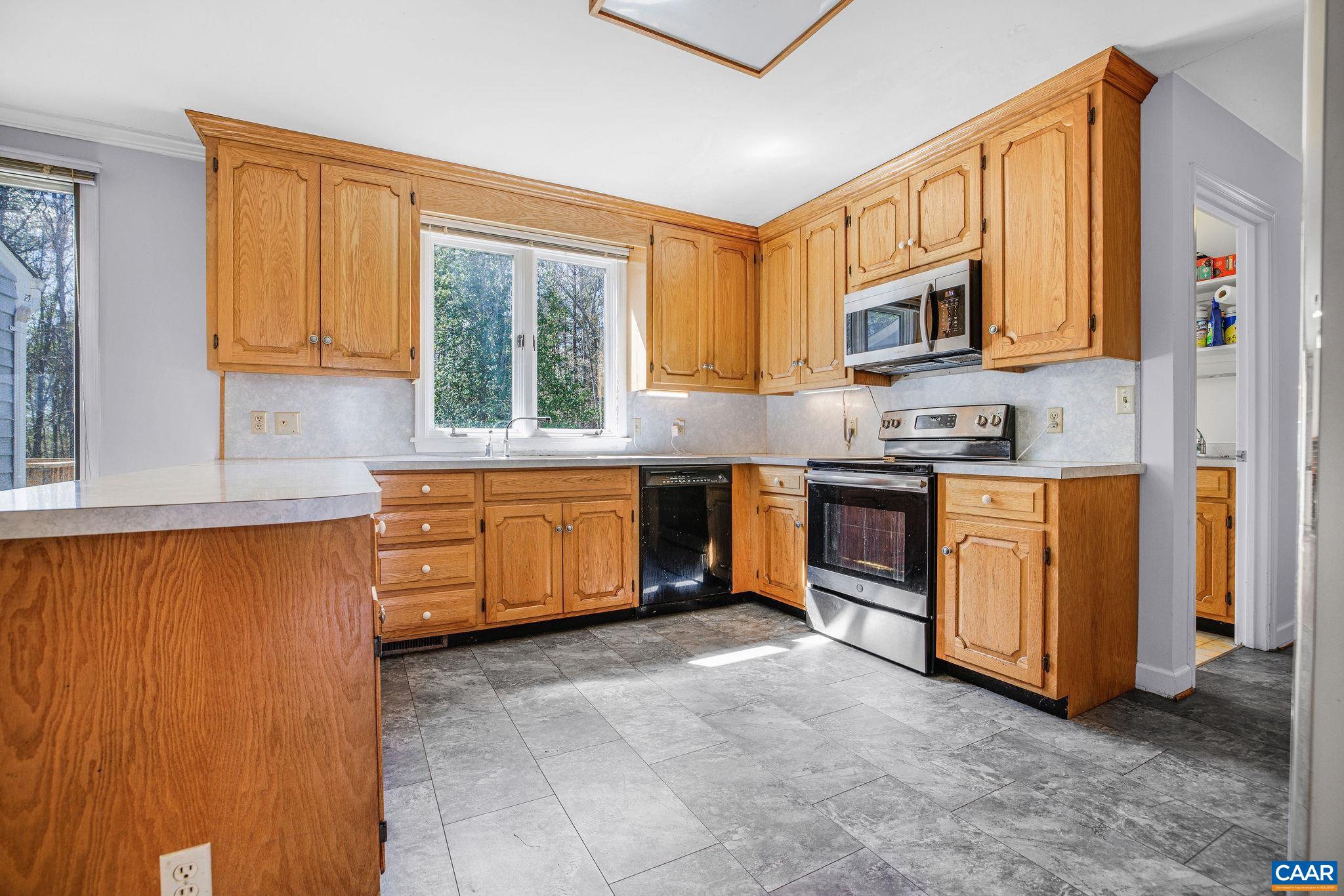5229 ADVANCE MILLS RD