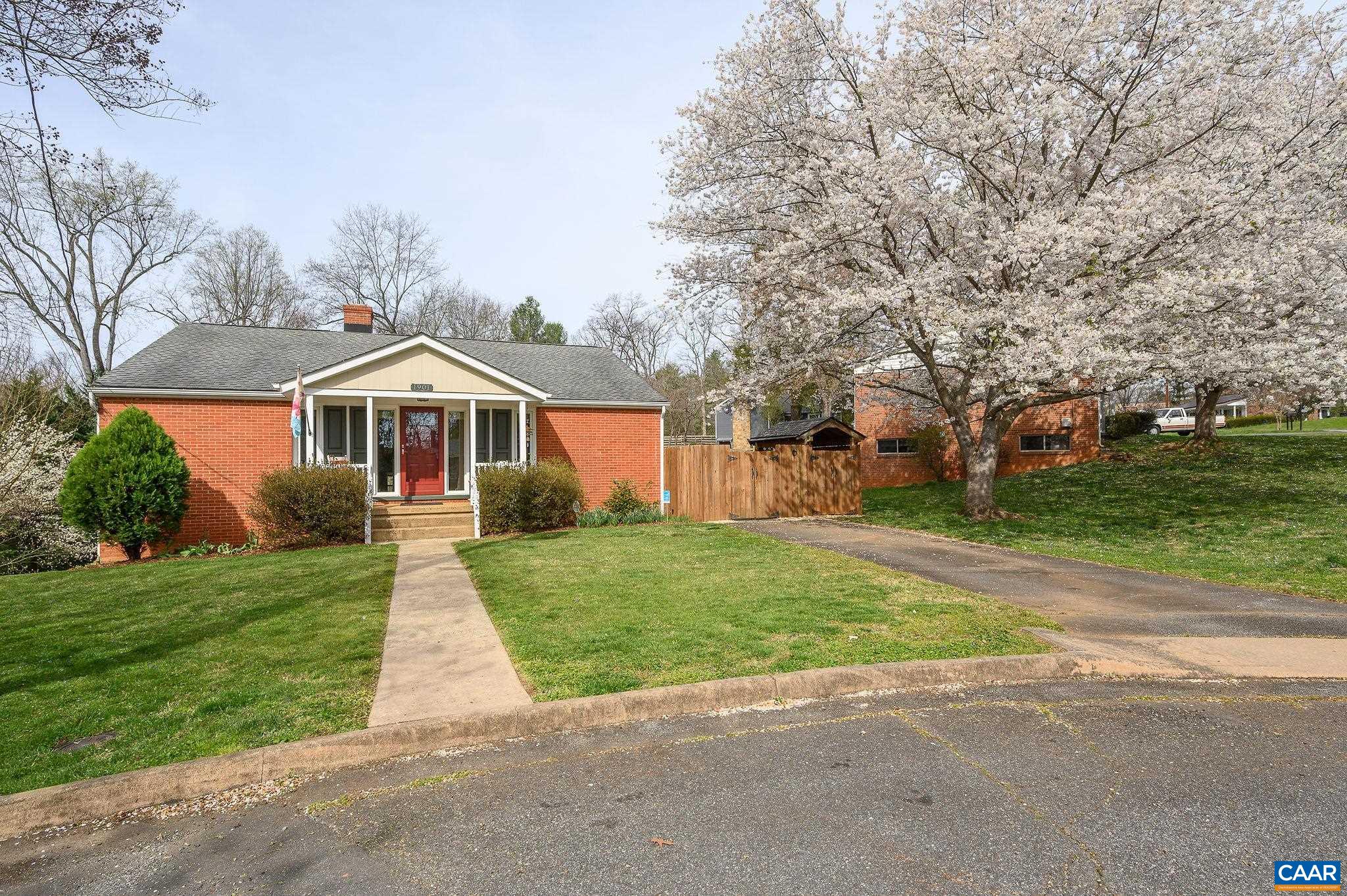 1901 SWANSON DR