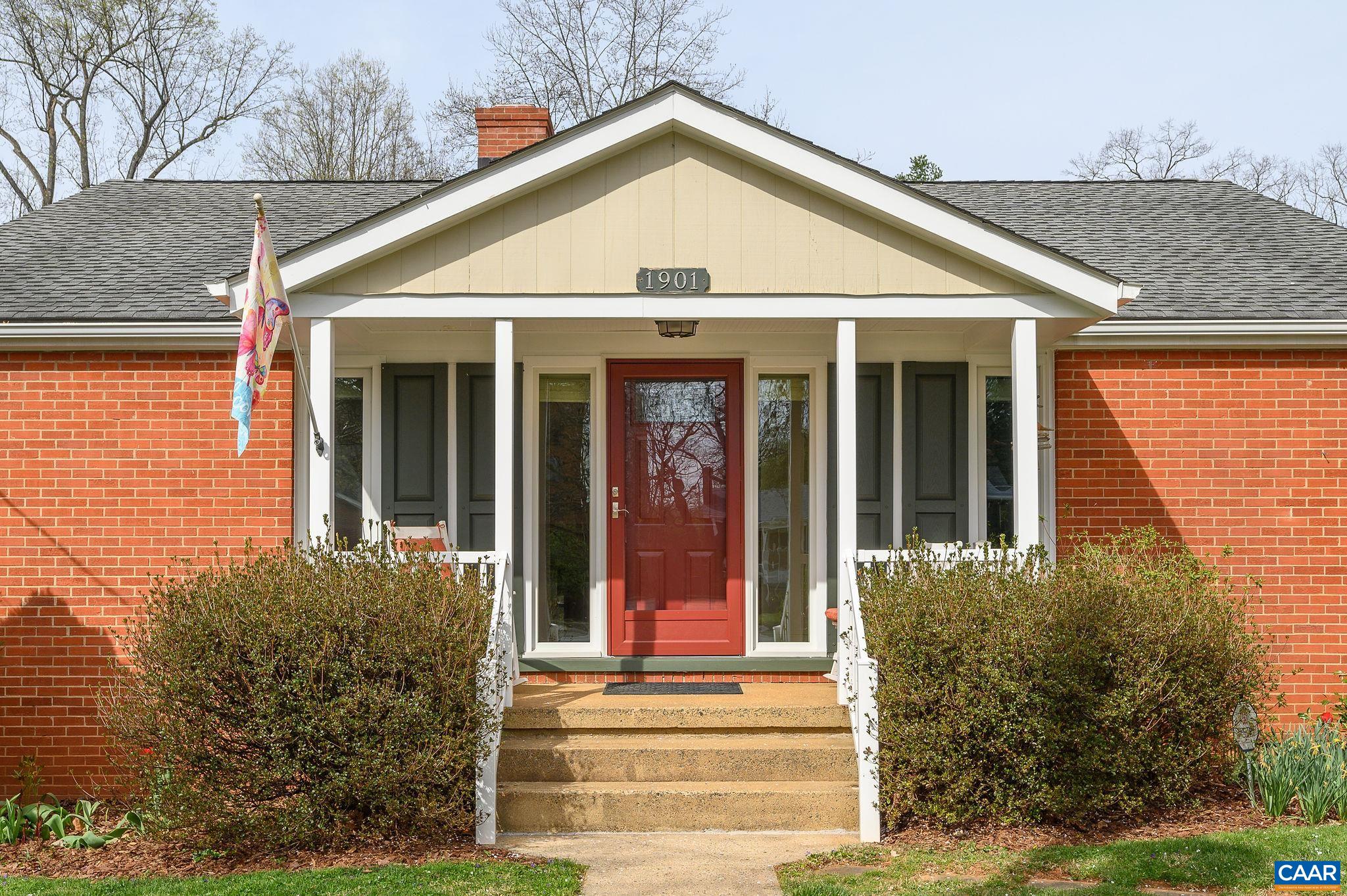 1901 SWANSON DR