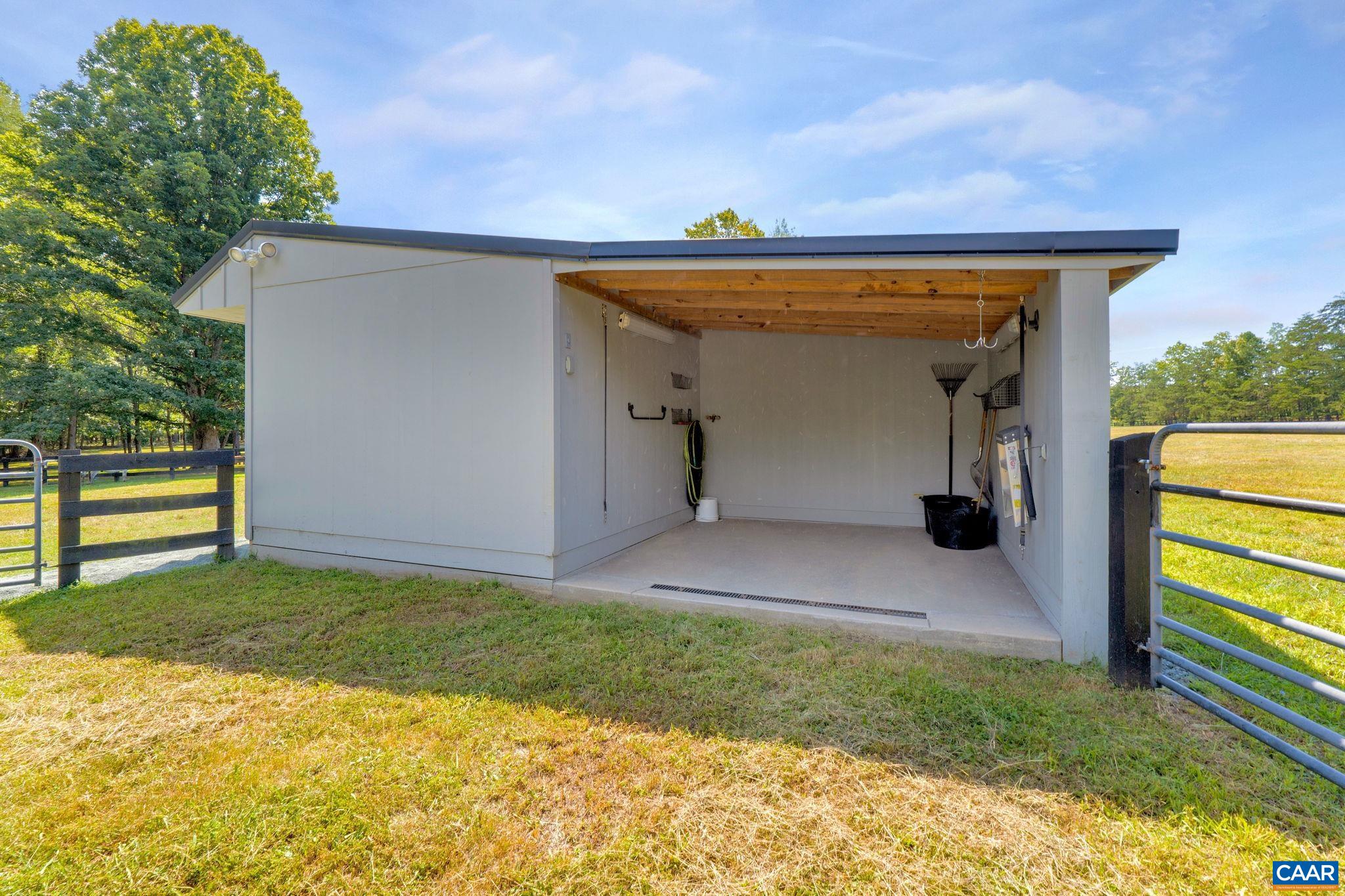 2098 HARRINGTON RD