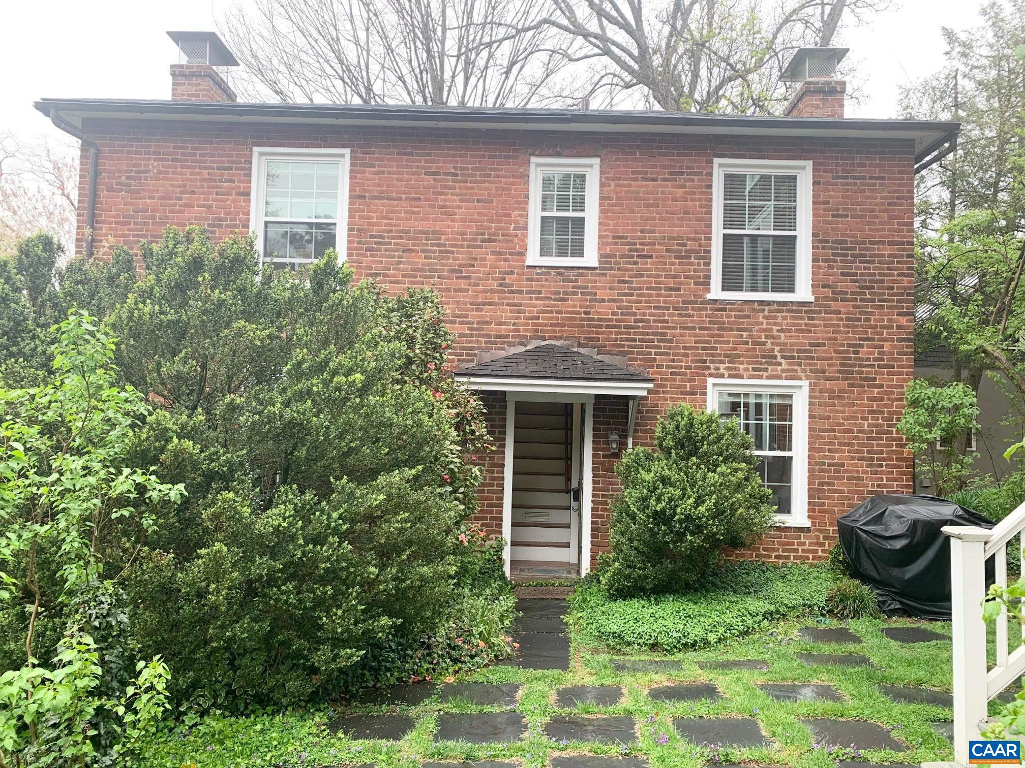 521 N 1ST ST Unit: 1/2