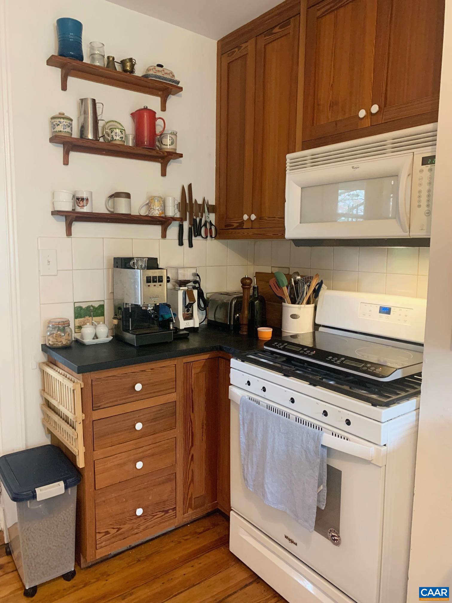 521 N 1ST ST Unit: 1/2