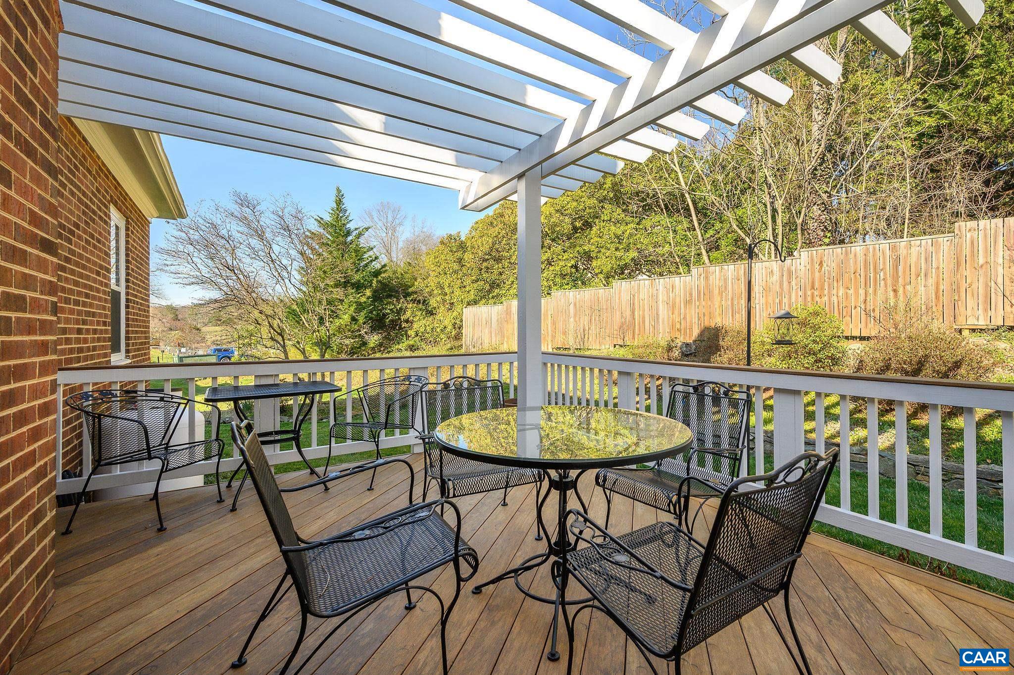 4 EDNAM VILLAGE ST