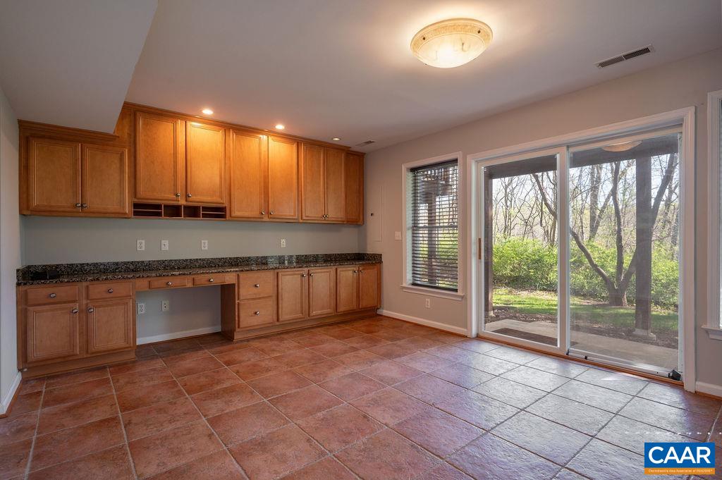 104 MELBOURNE PRK Unit: C