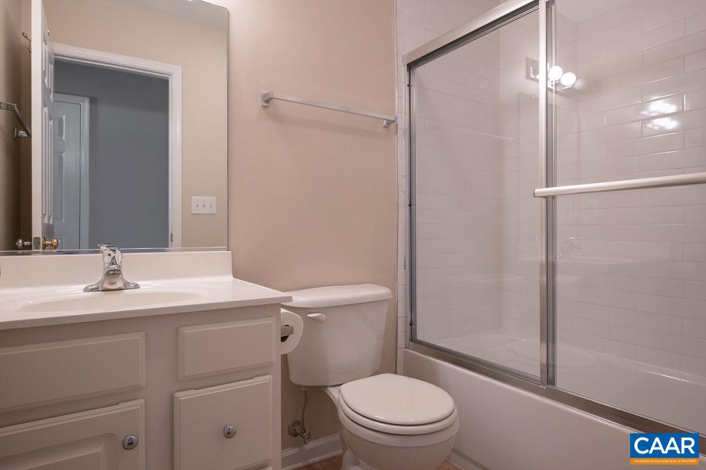 104 MELBOURNE PRK Unit: C