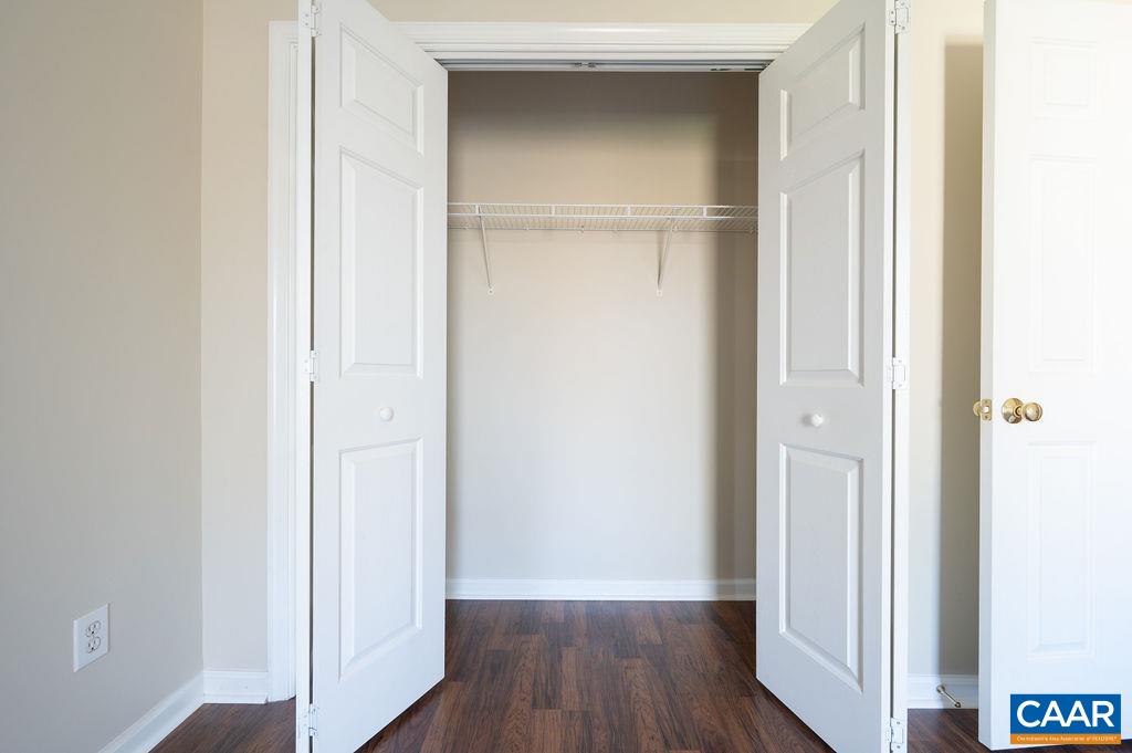 104 MELBOURNE PRK Unit: C