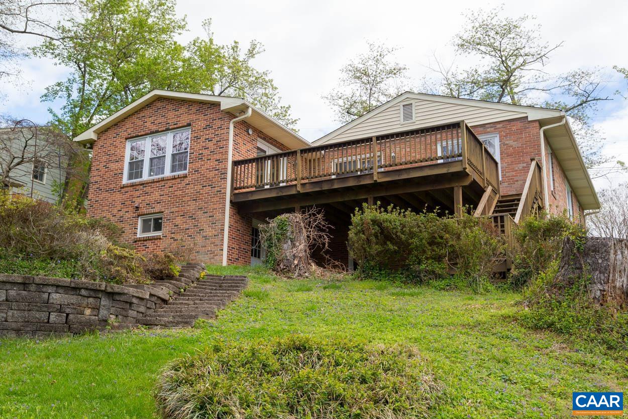 2111 TARLETON DR