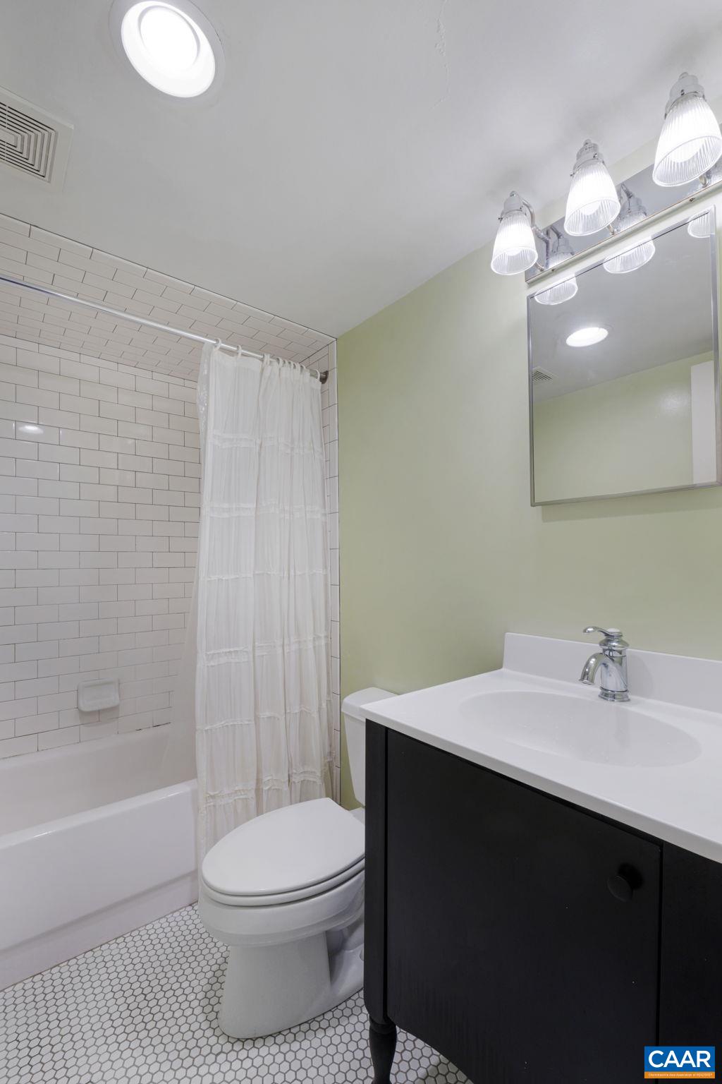 511 1ST ST Unit: 309