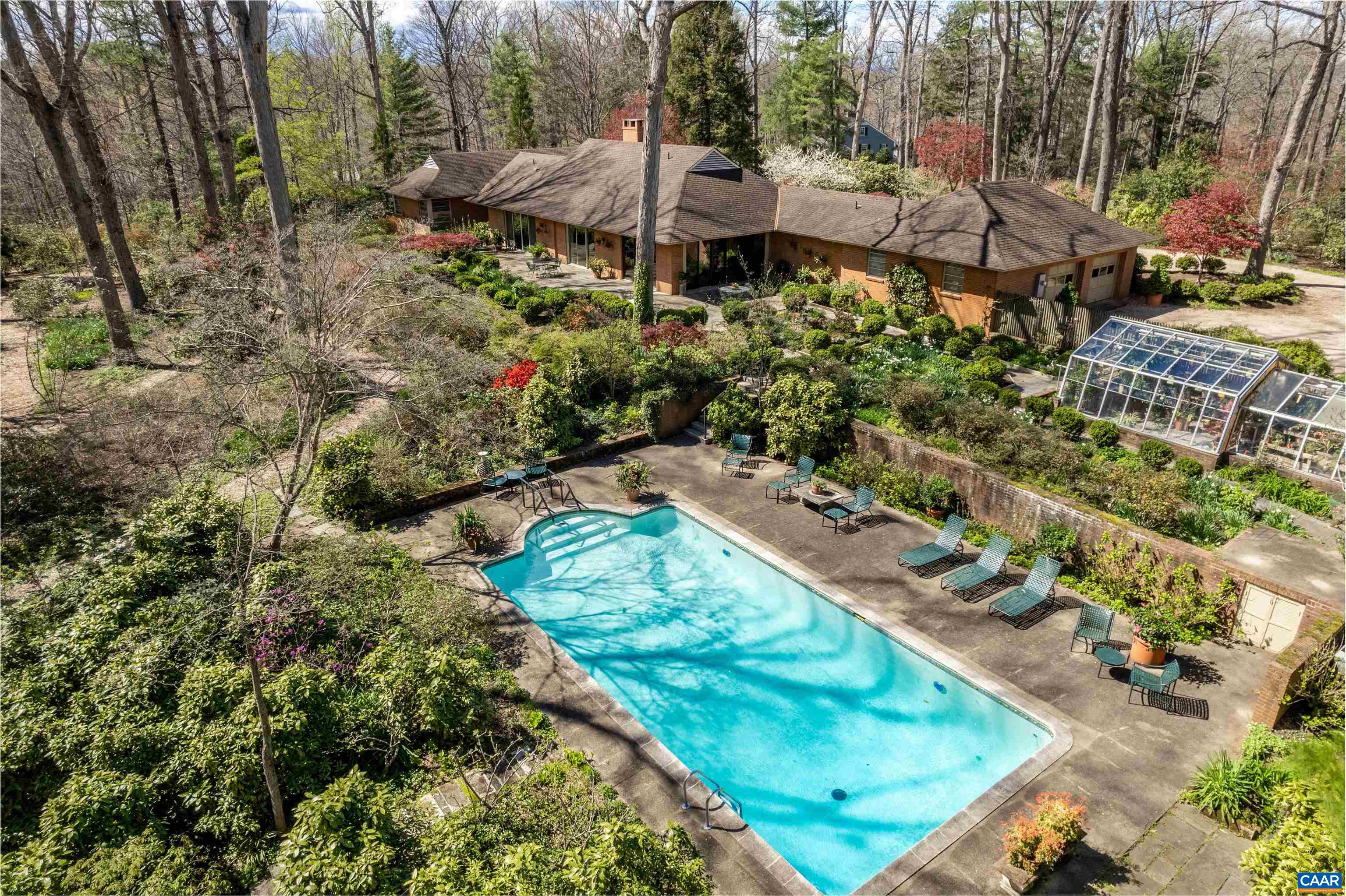 275 W TERRELL RD