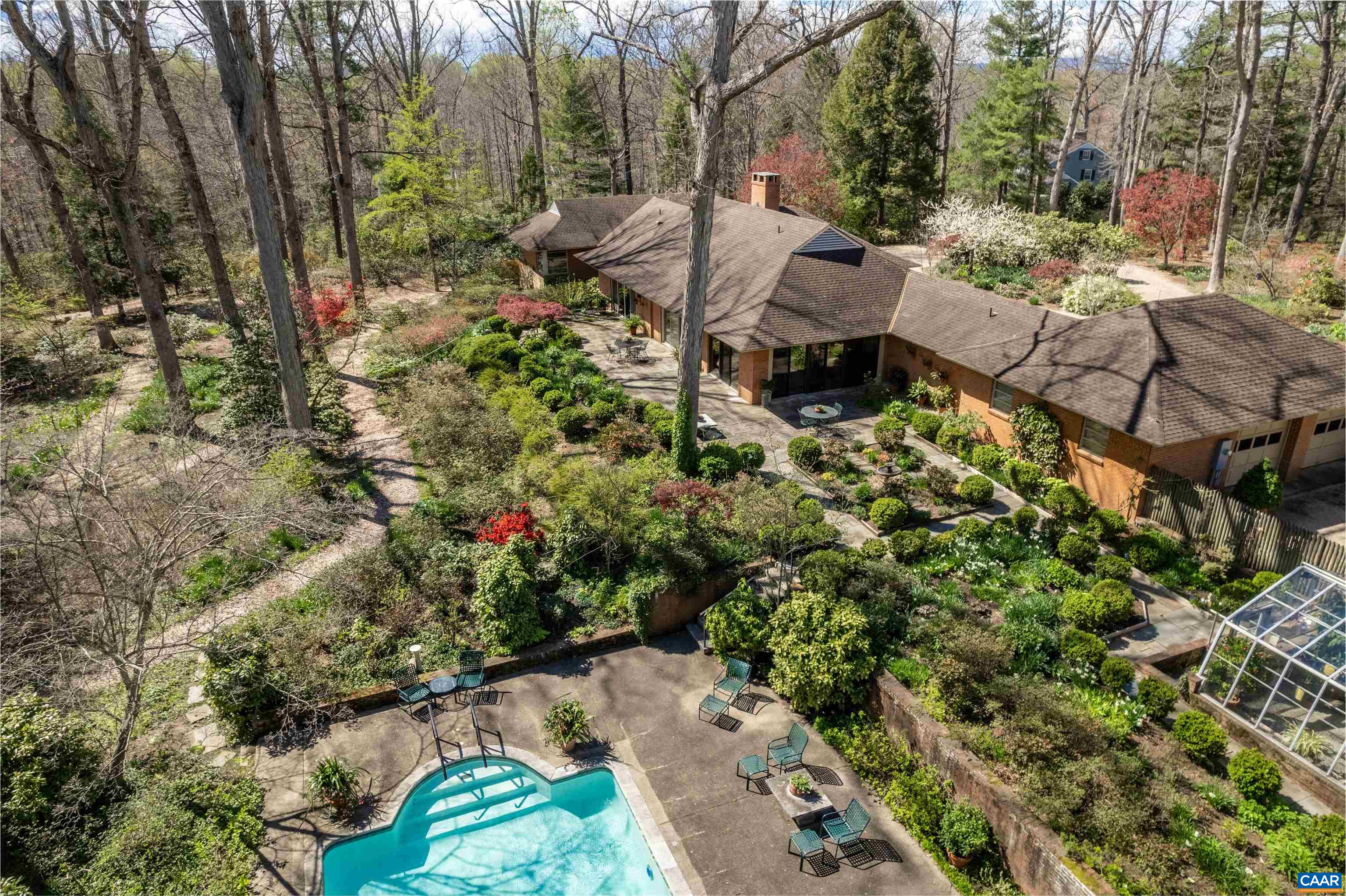 275 W TERRELL RD