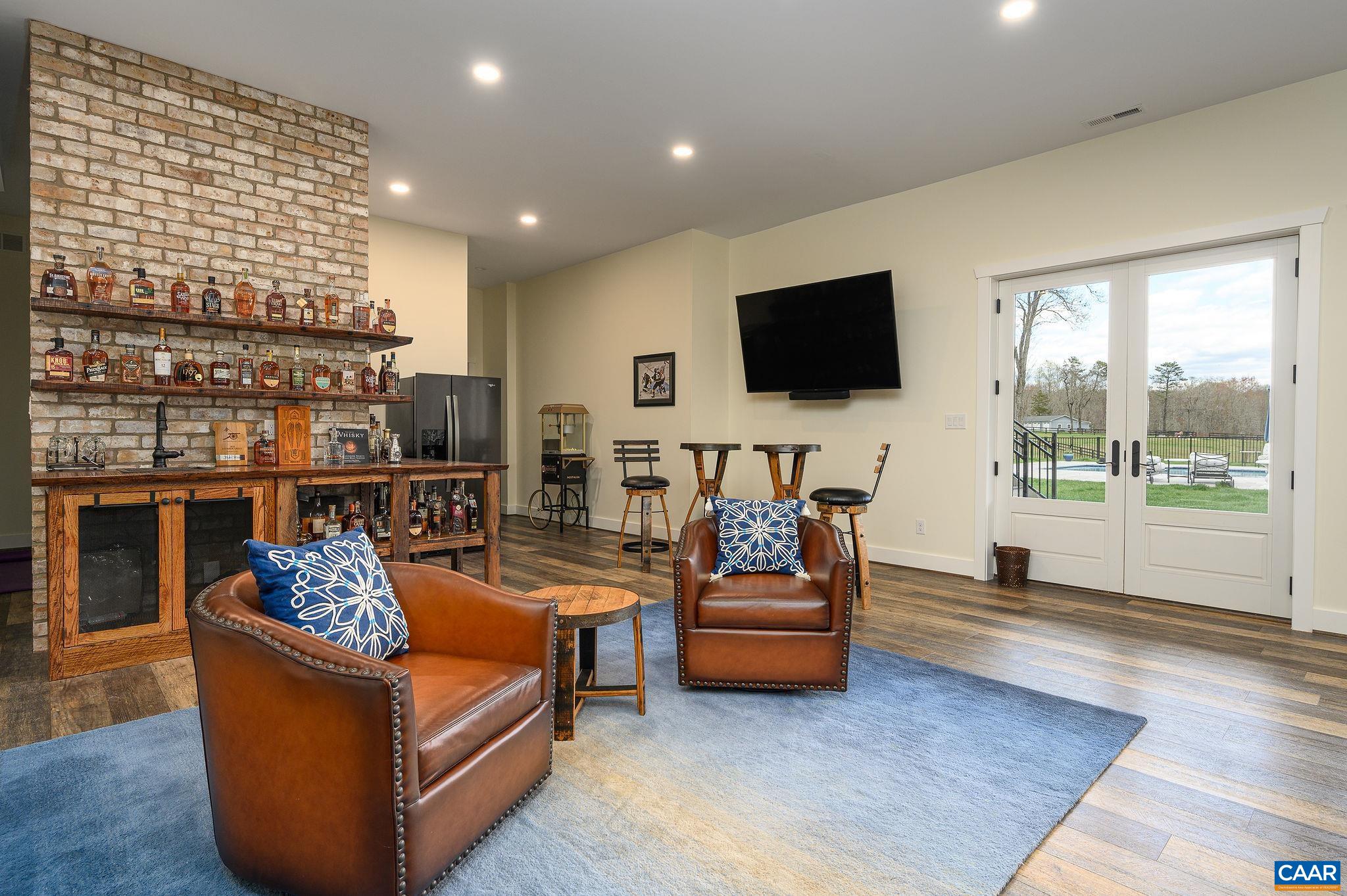 4680 LONGHORN DR