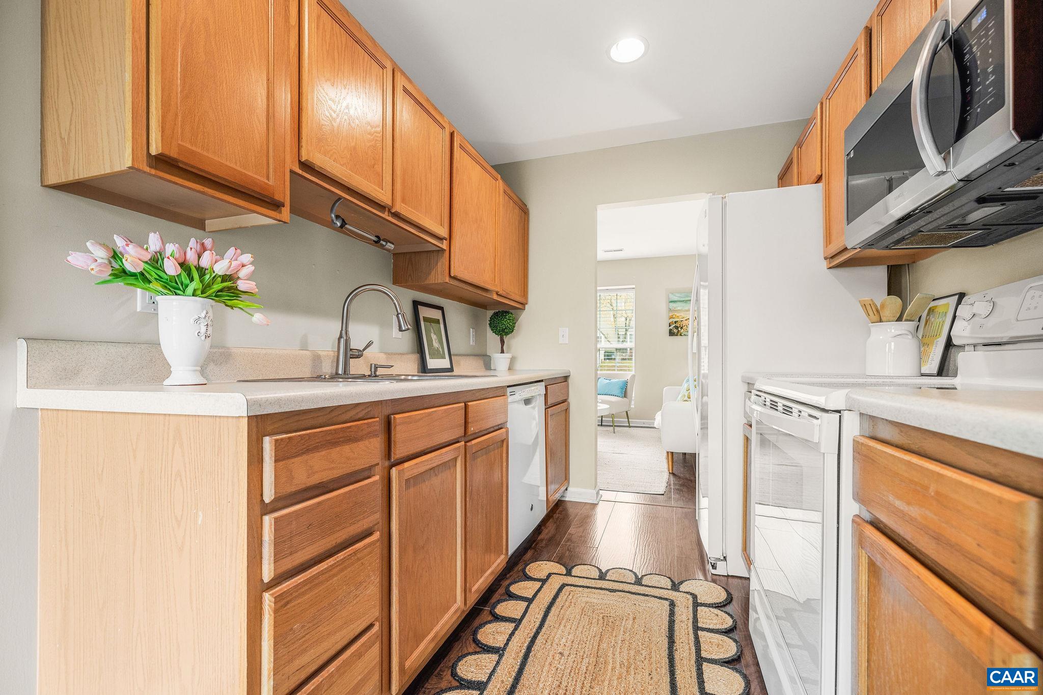108 WATERBURY CT