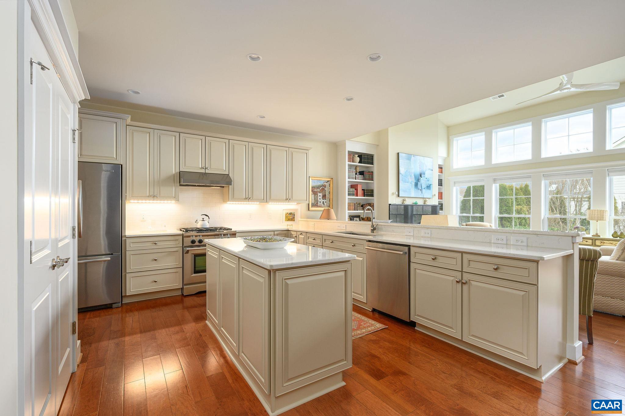 407 HAZEL GROVE LN