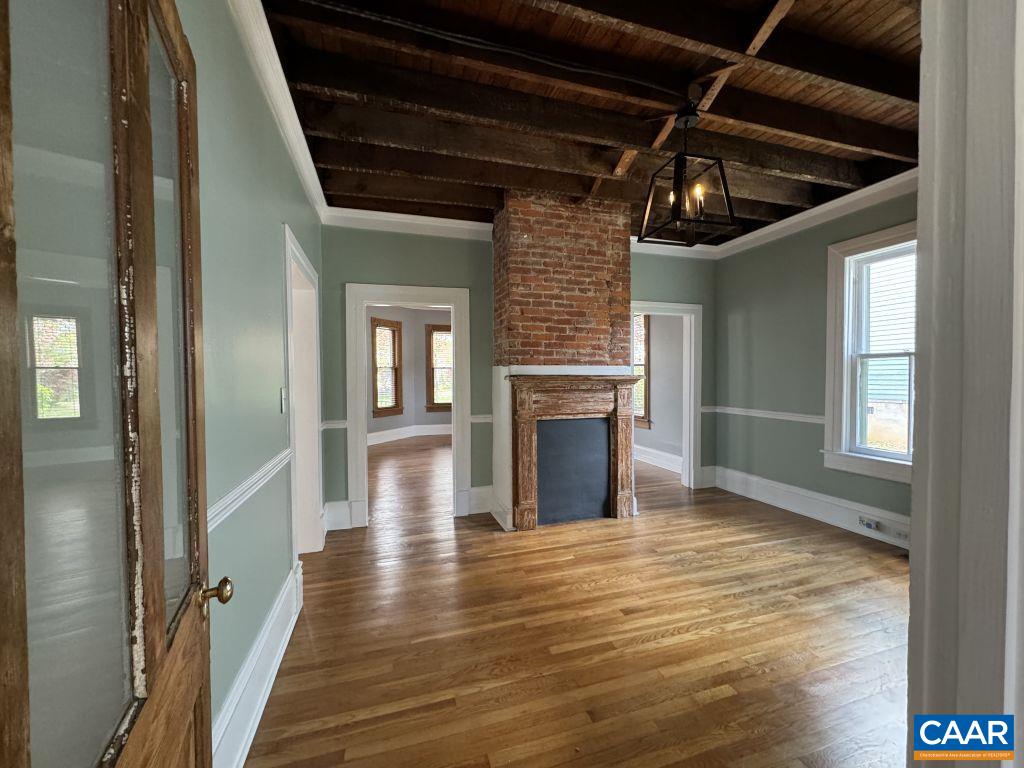 805 BELMONT AVE