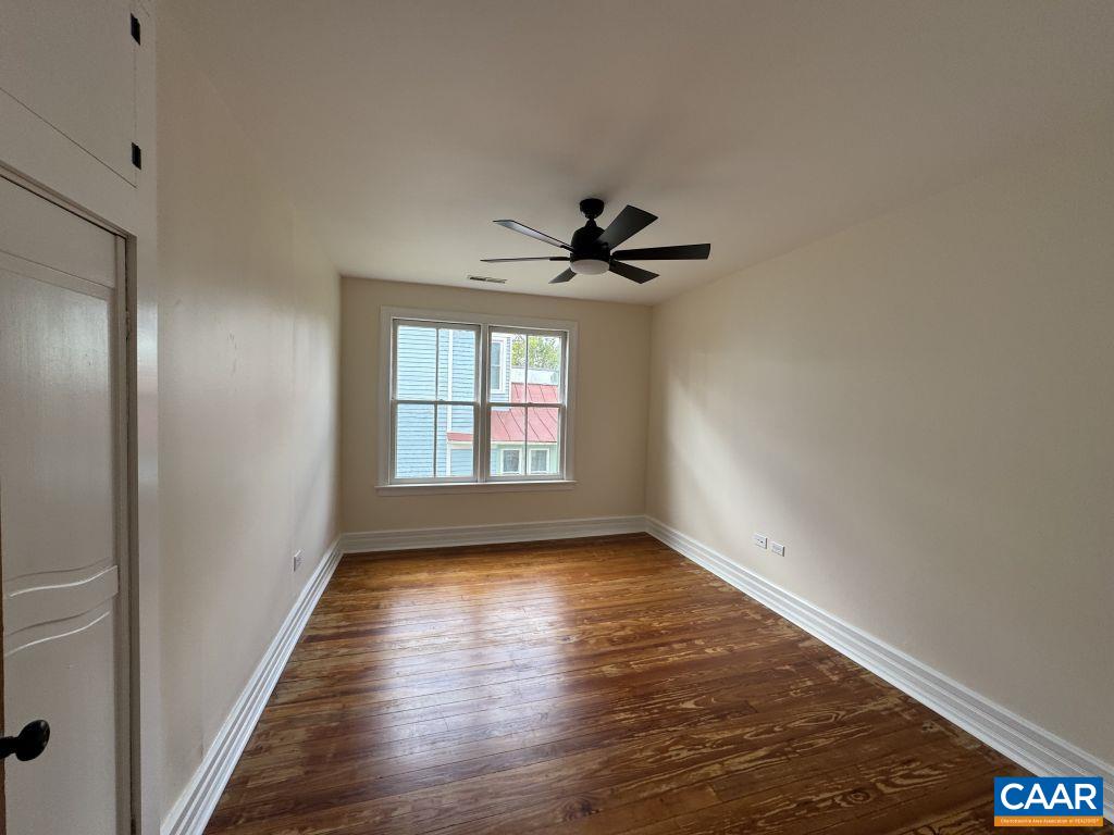 805 BELMONT AVE