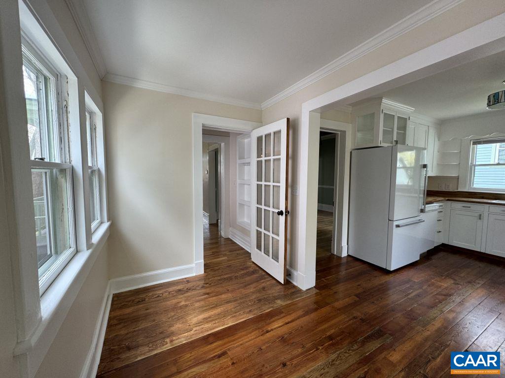 805 BELMONT AVE