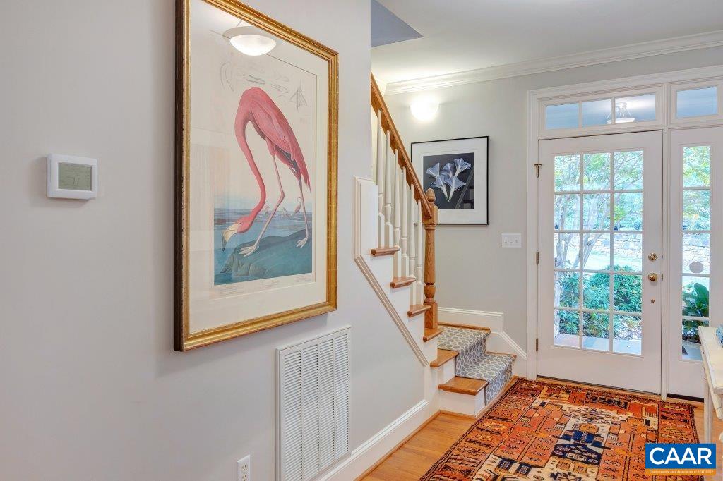 498 EDNAM CIR