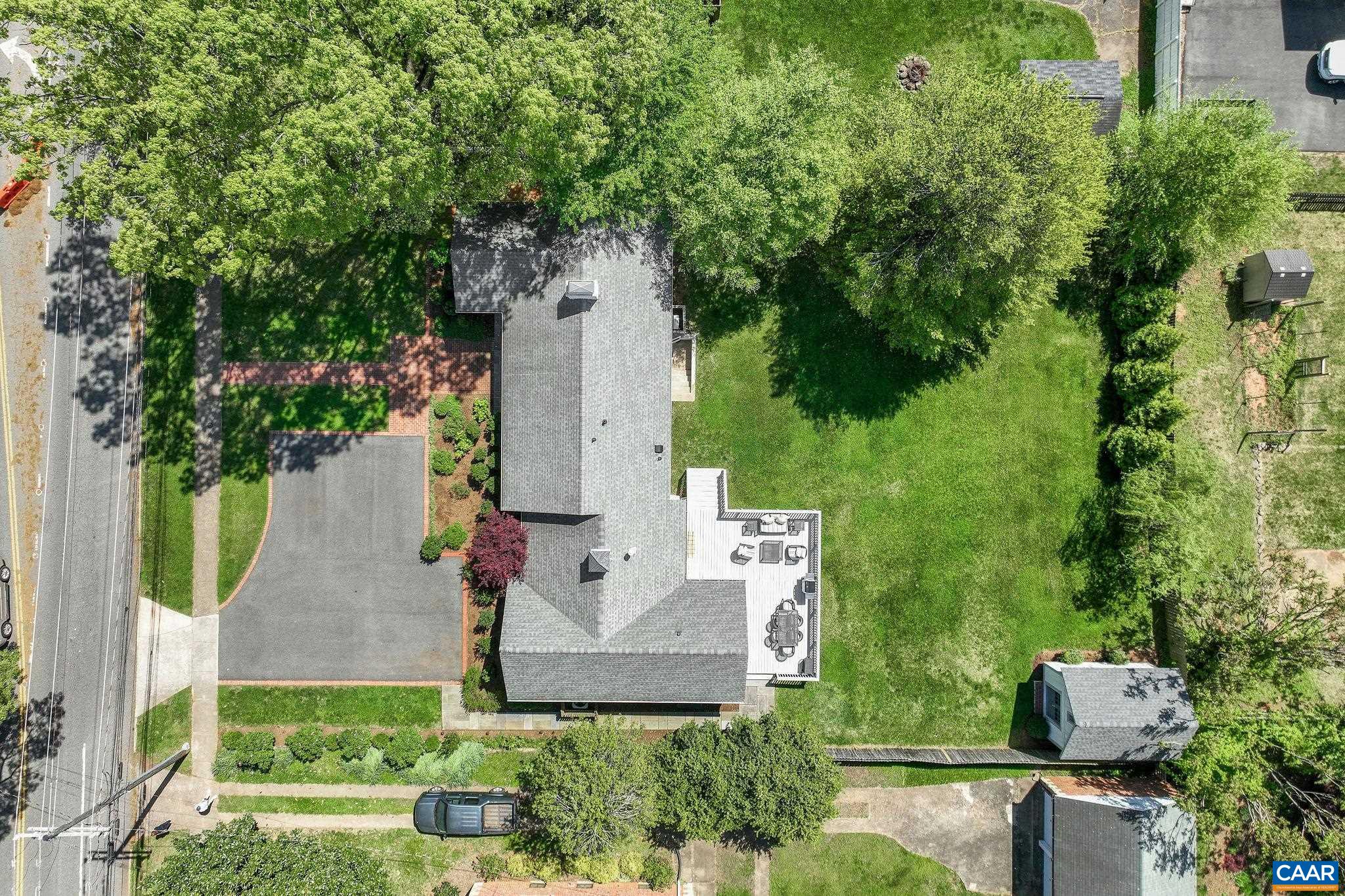 1504 RUGBY AVE