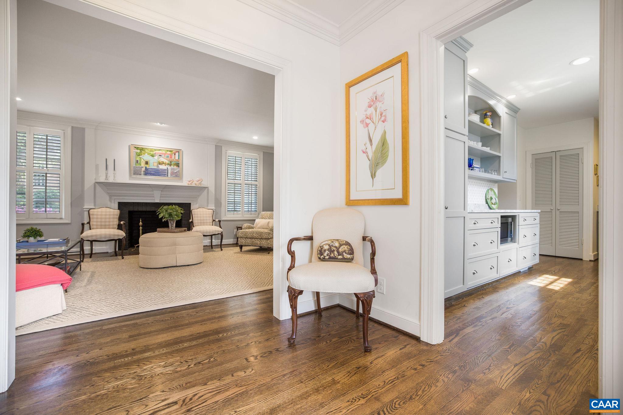 12 Ednam Village St
