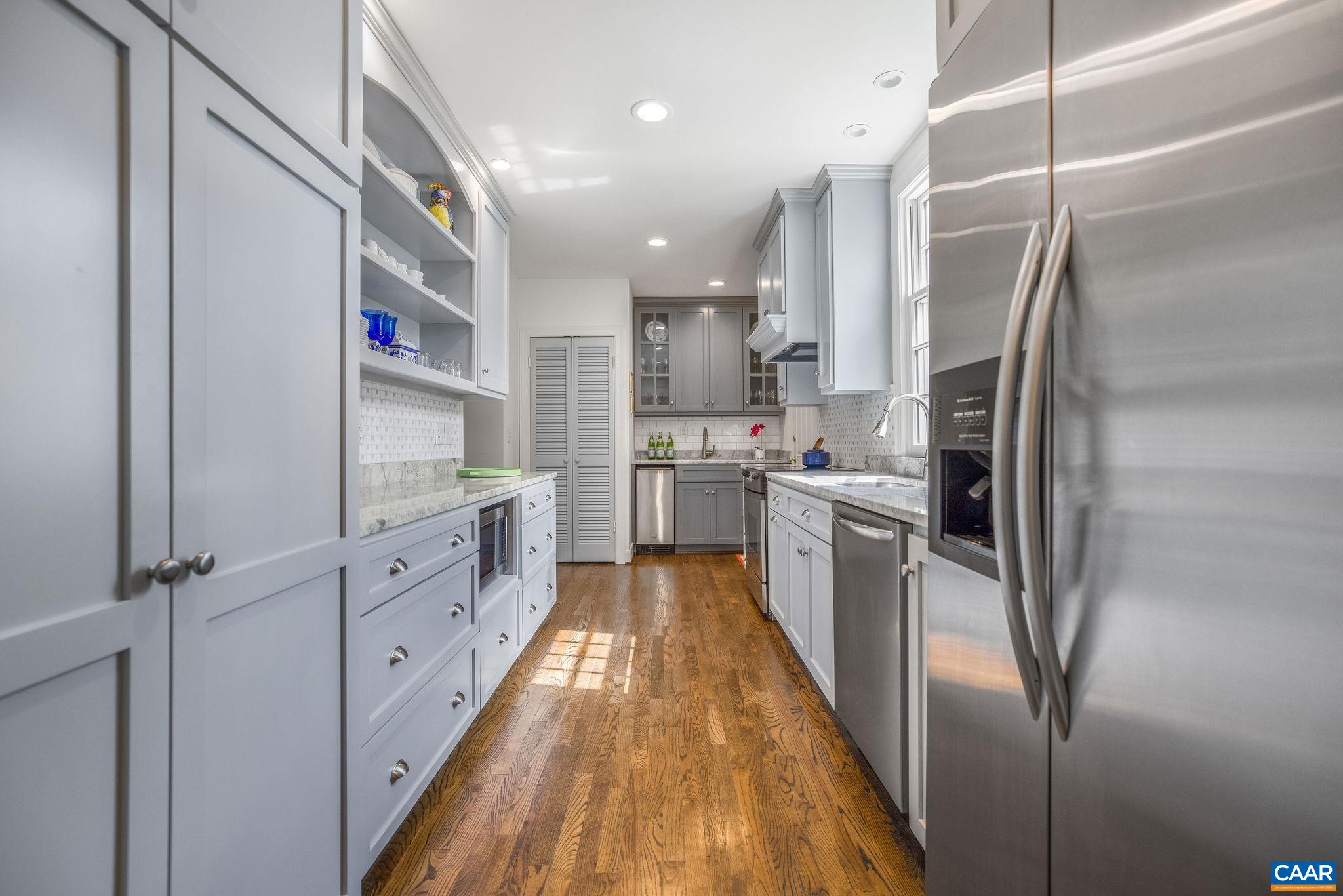 12 Ednam Village St