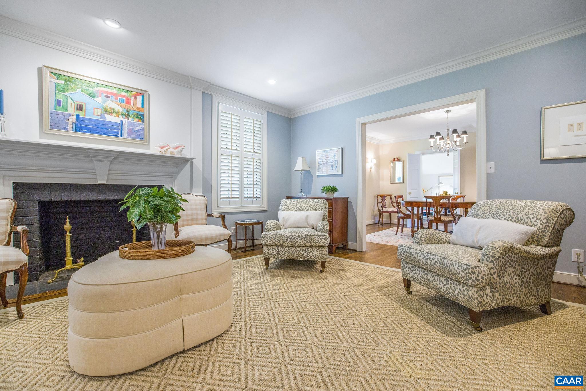 12 Ednam Village St