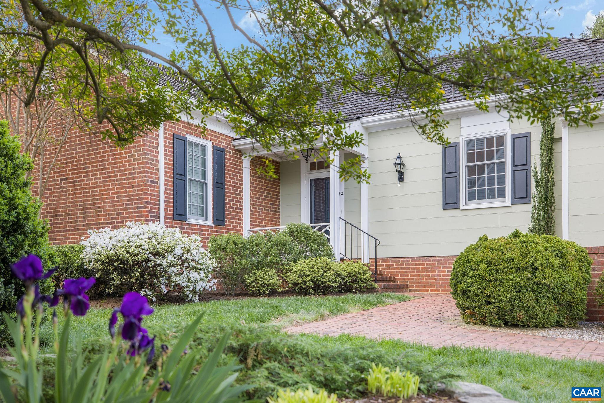 12 Ednam Village St