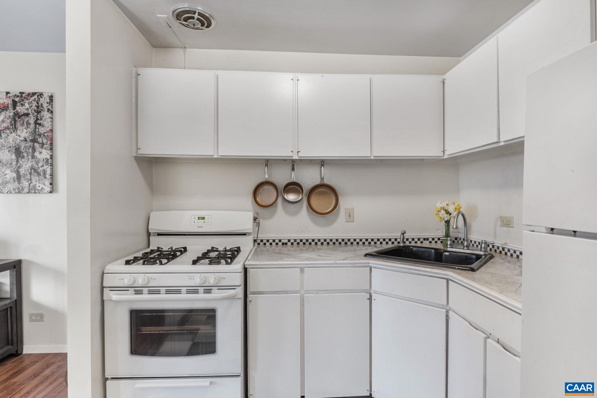 511 1ST ST Unit: 611