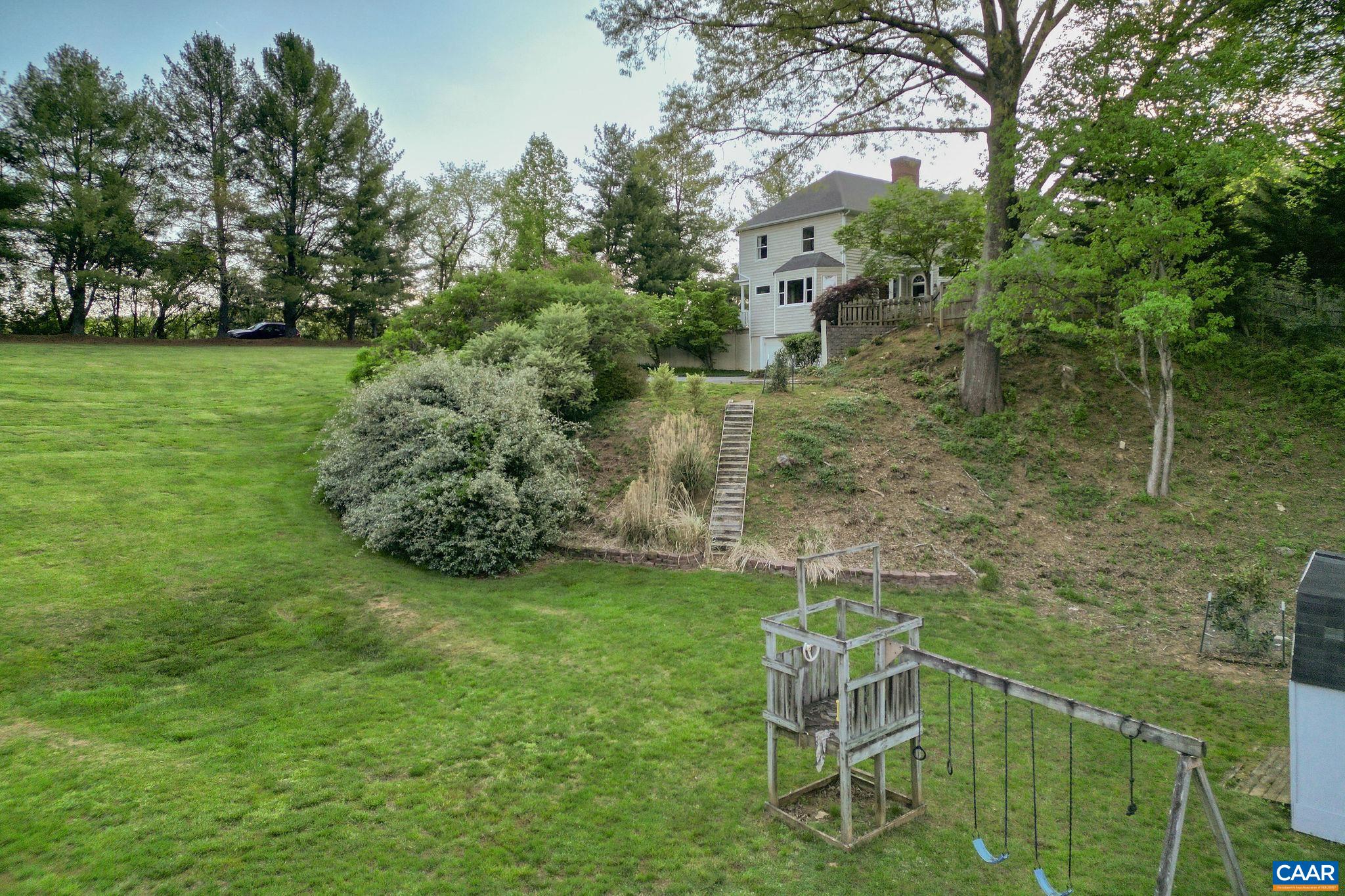 3585 MORGANTOWN RD