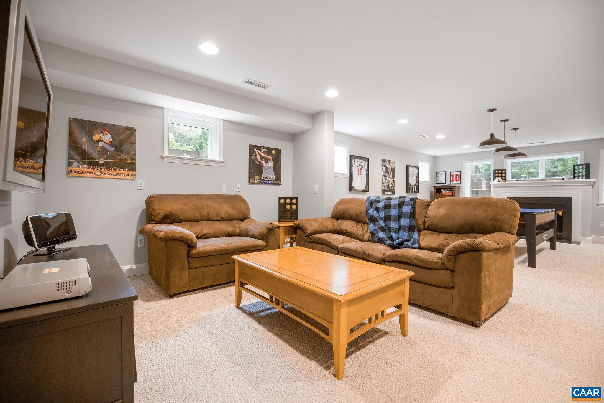 3585 MORGANTOWN RD