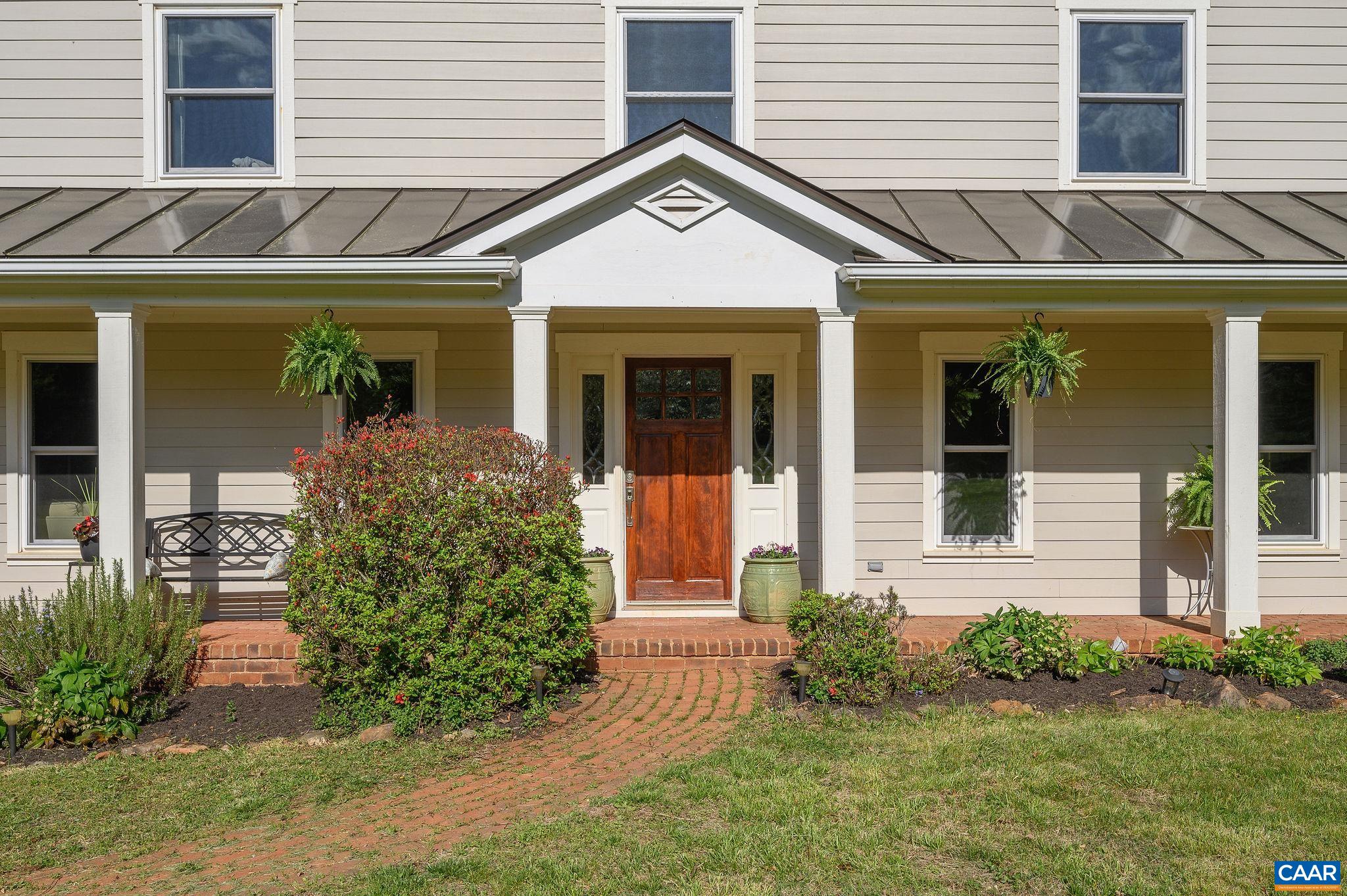 2432 HOLKHAM DR