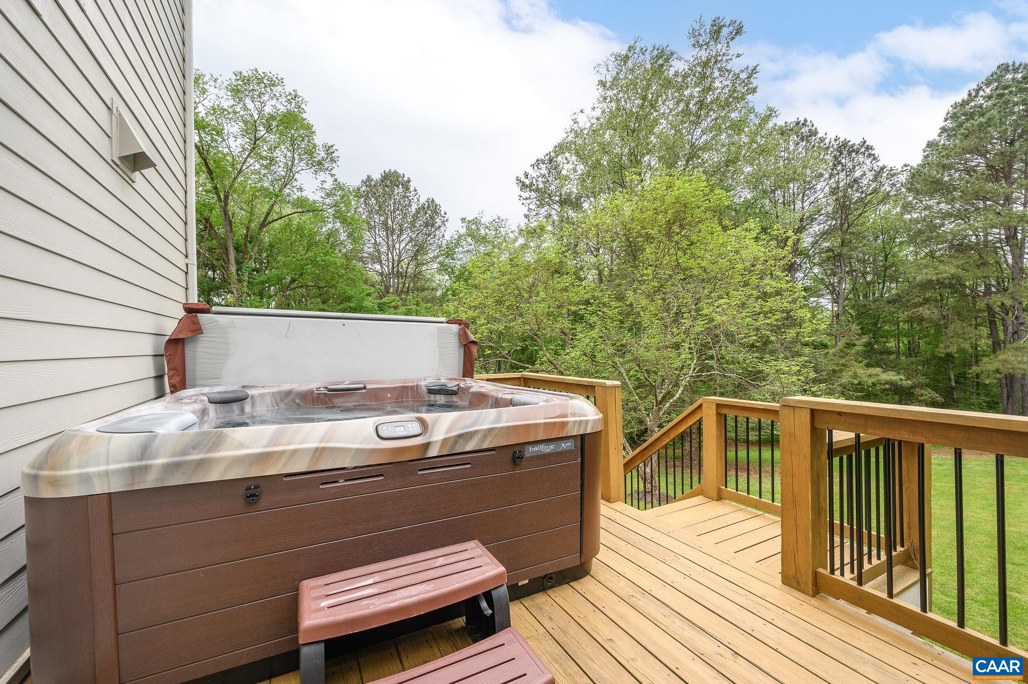 2432 HOLKHAM DR
