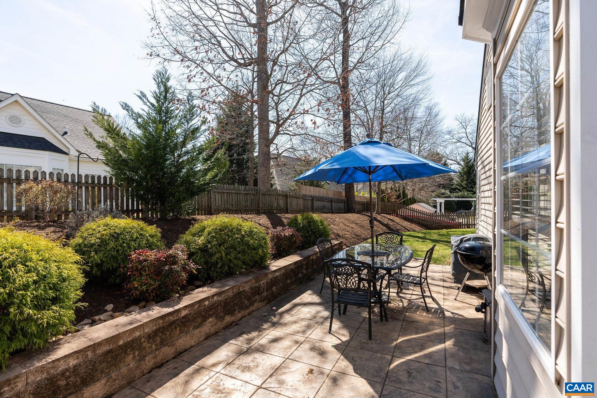2211 AMBROSE WAY